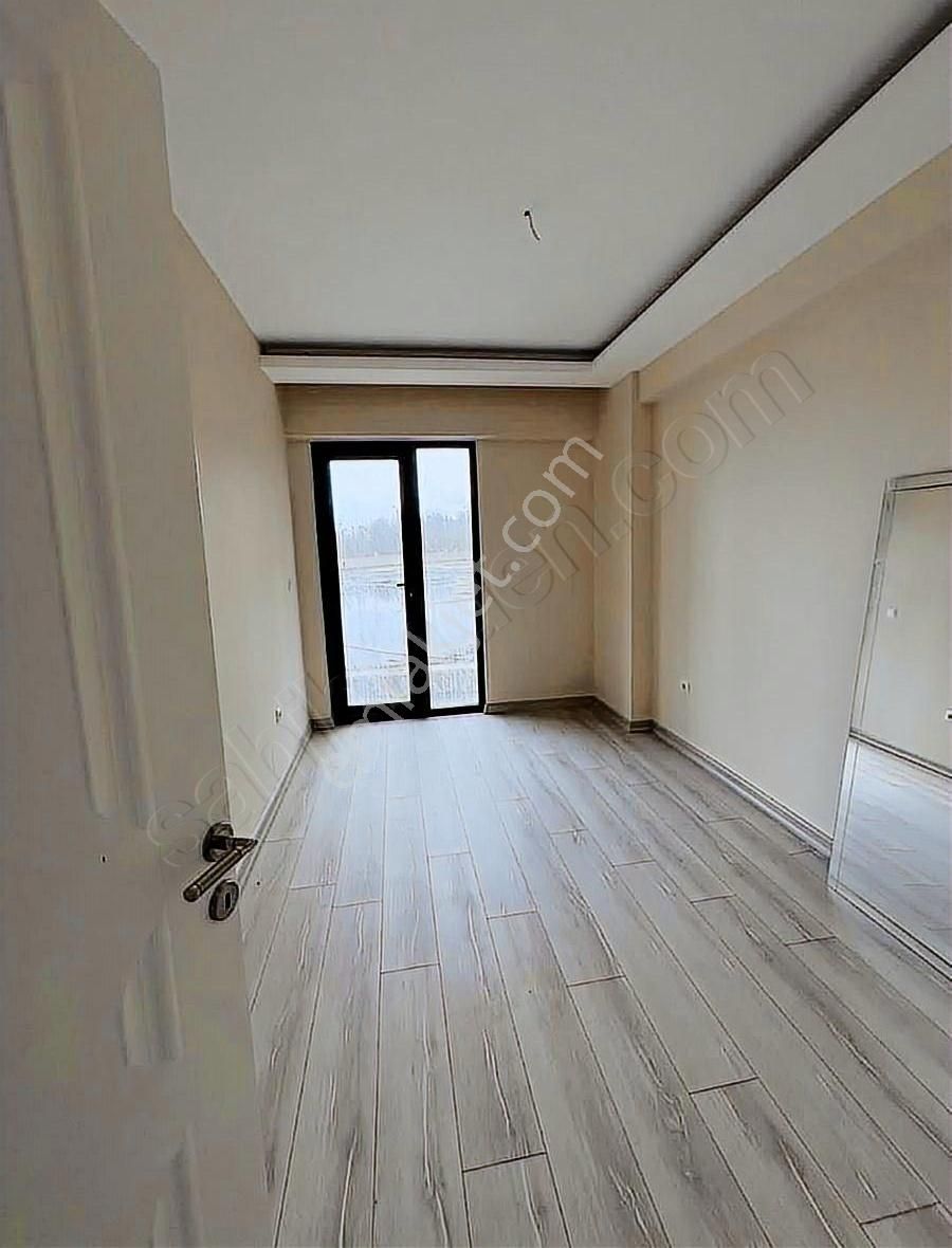 Ünye Gölevi Satılık Daire Ünye Gölevi Mahallesi,çarşı Konakları Sitesi,4 +1,185 M2. Brüt