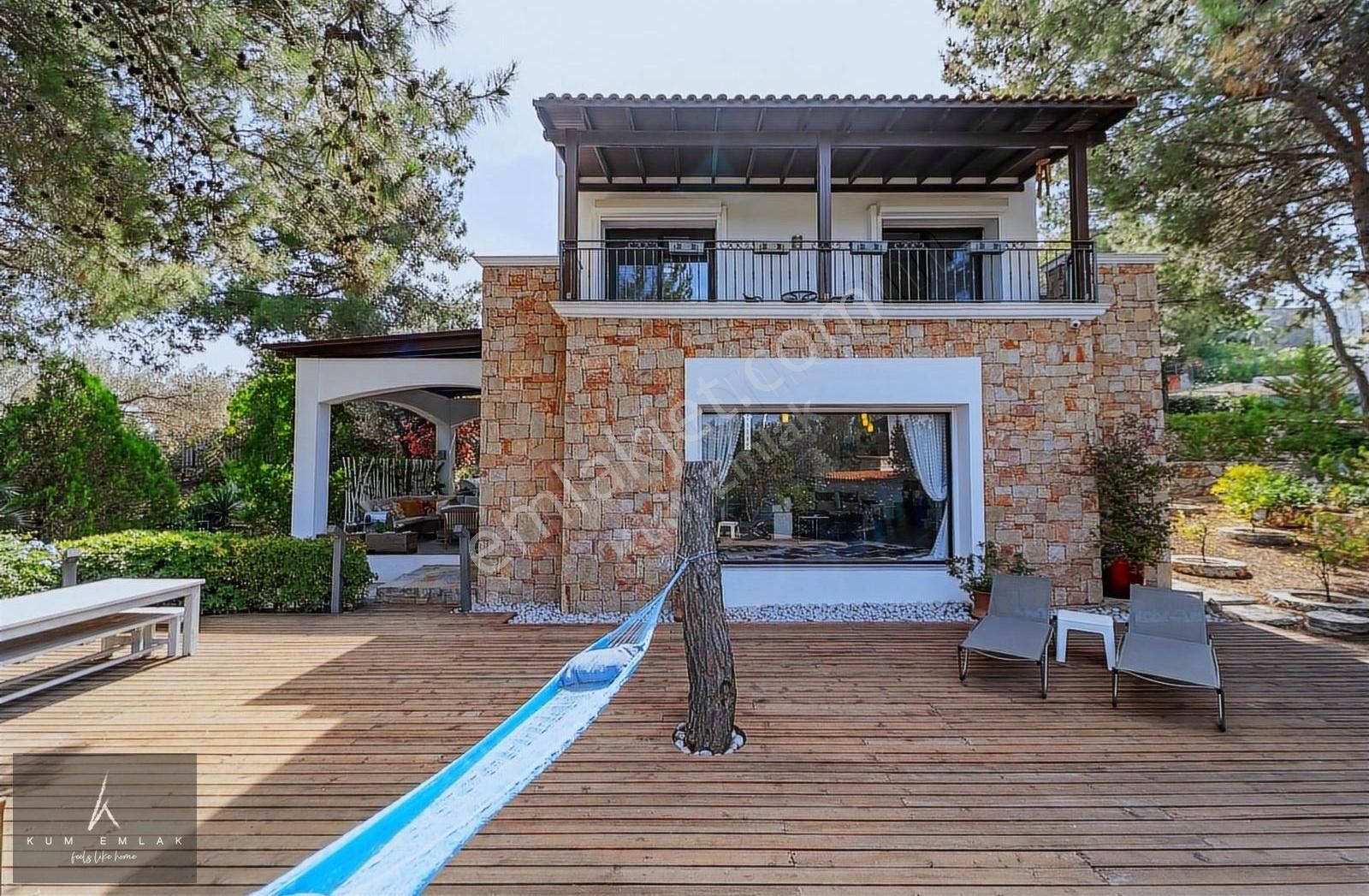 Bodrum Yokuşbaşı Satılık Müstakil Ev Bodrum Merkez Satılık Villa - Doğa İçinde Ve Geniş Bahçeli