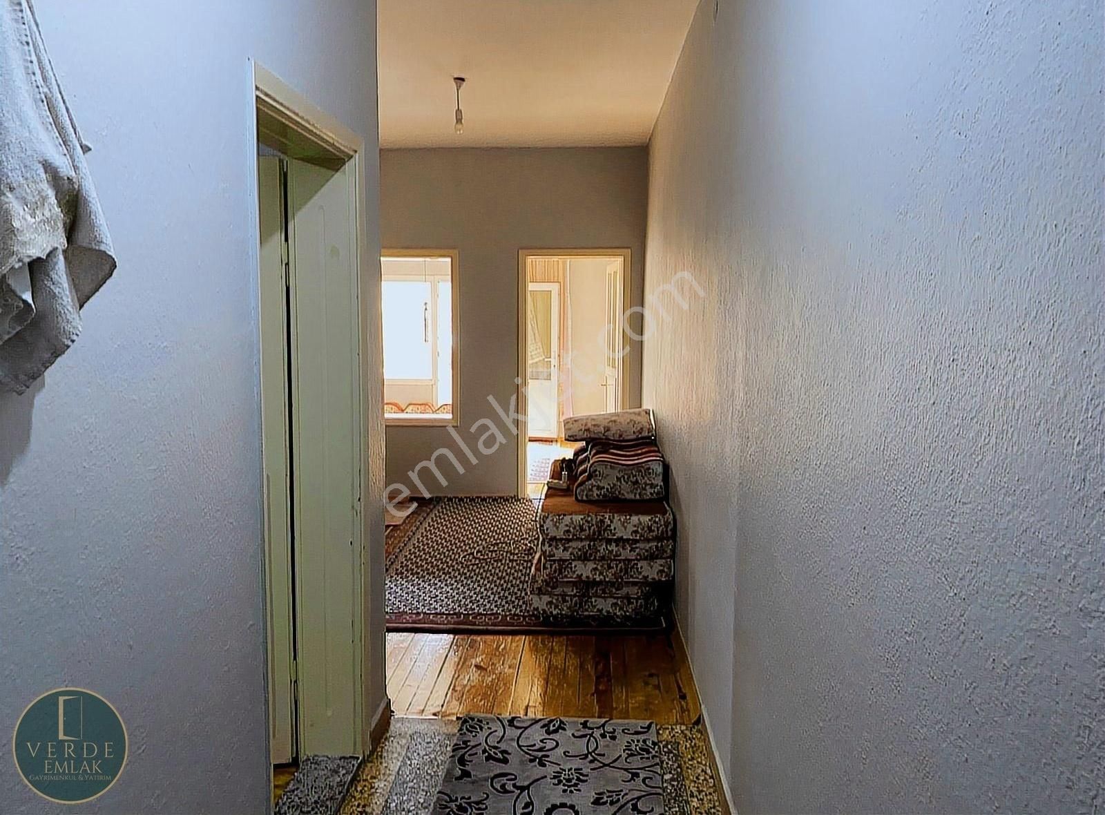 Bornova Çamdibinde 2+1 Satılık Daire - Görsel 5