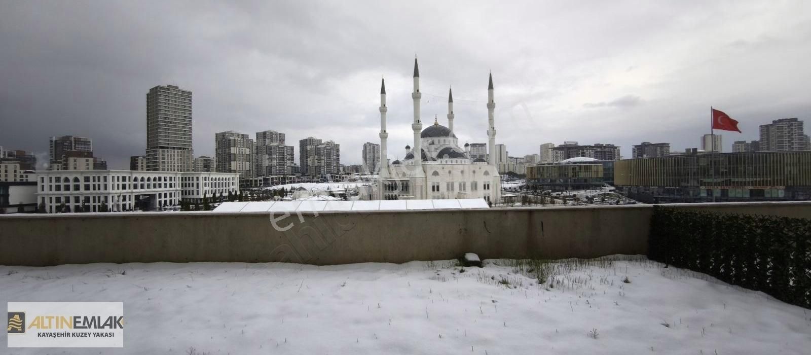 Başakşehir Kayabaşı Satılık Daire Park Mavera 1 Cami Manzaralı Bahçeli Özel Satılık Daire