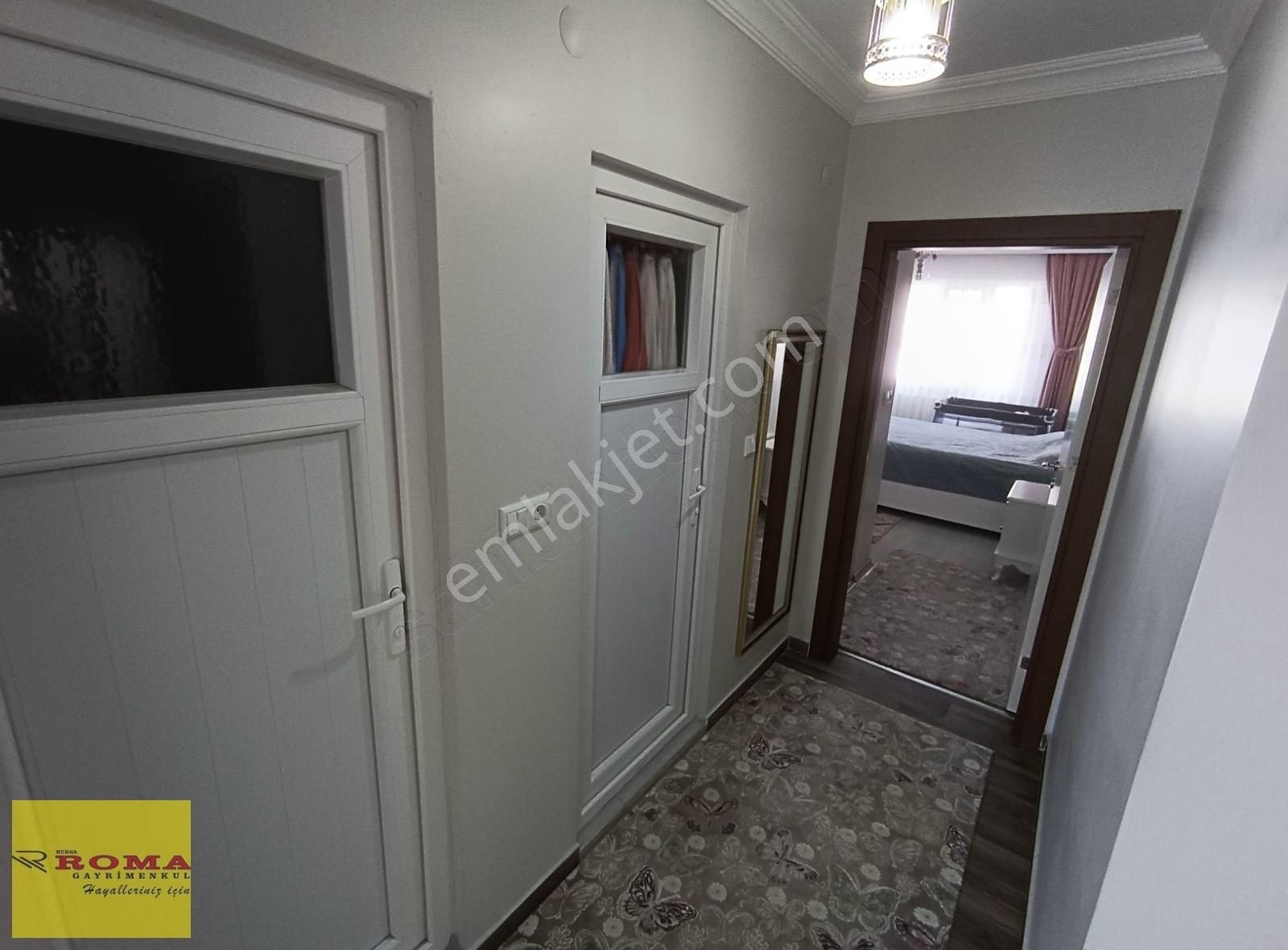 Roma' Dan Kozluca Yolunda Site İçersinde Satılık Daire - Görsel 18