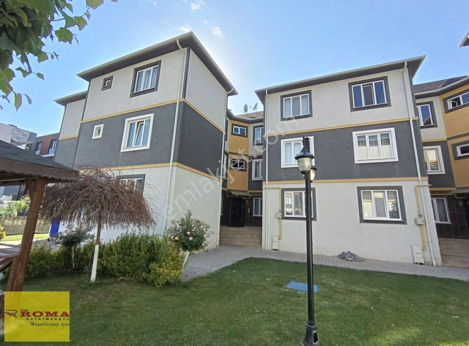 Roma' Dan Kozluca Yolunda Site İçersinde Satılık Daire - Görsel 15