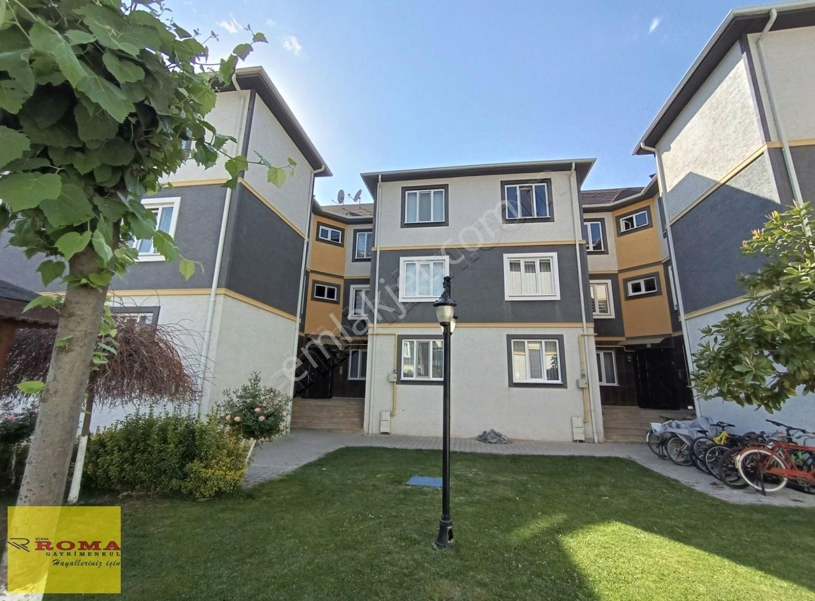 Roma' Dan Kozluca Yolunda Site İçersinde Satılık Daire - Görsel 17