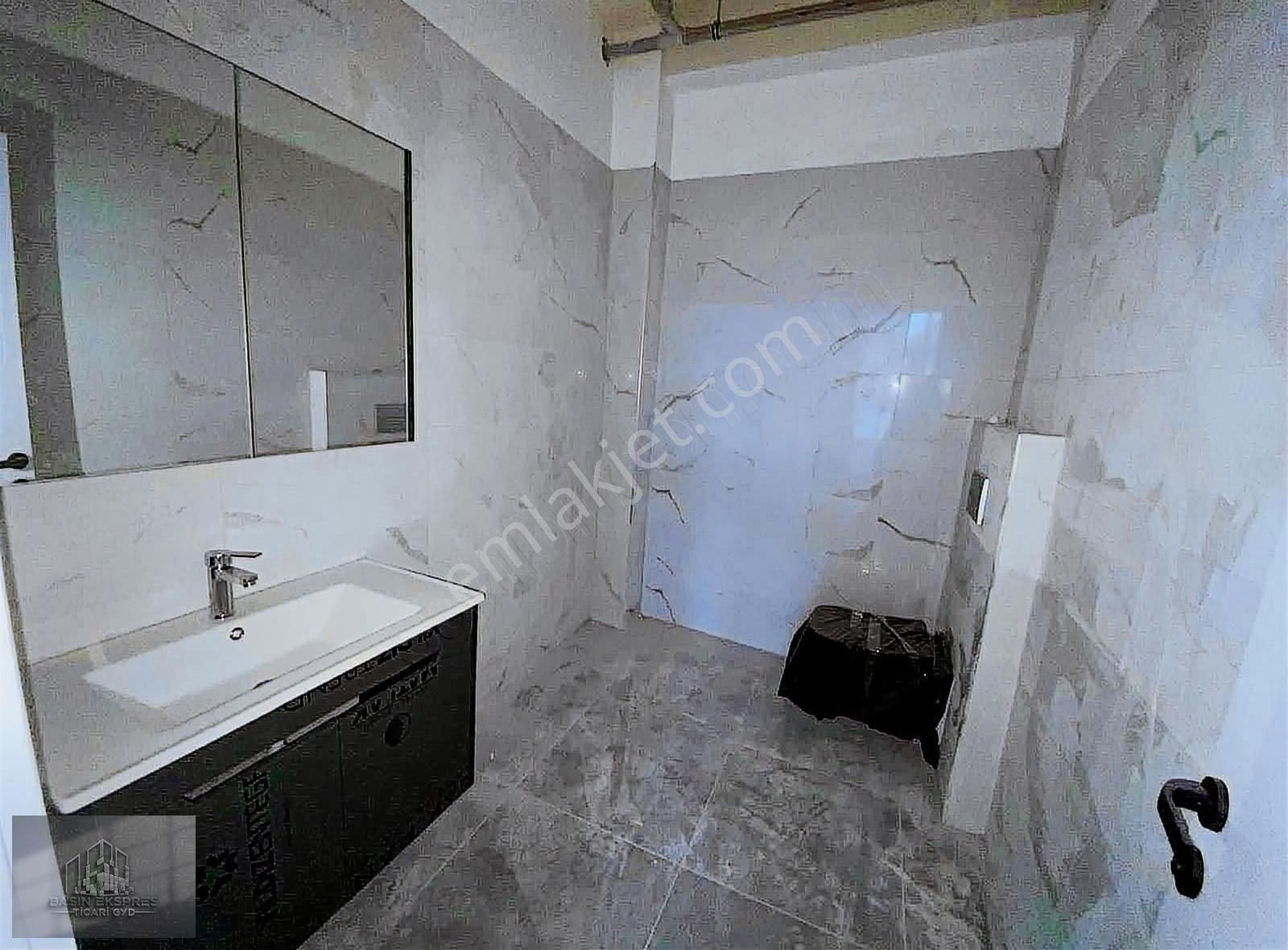 Sulyapıdan Komple Kiralık Plaza Sıfır İskanlı - Görsel 14