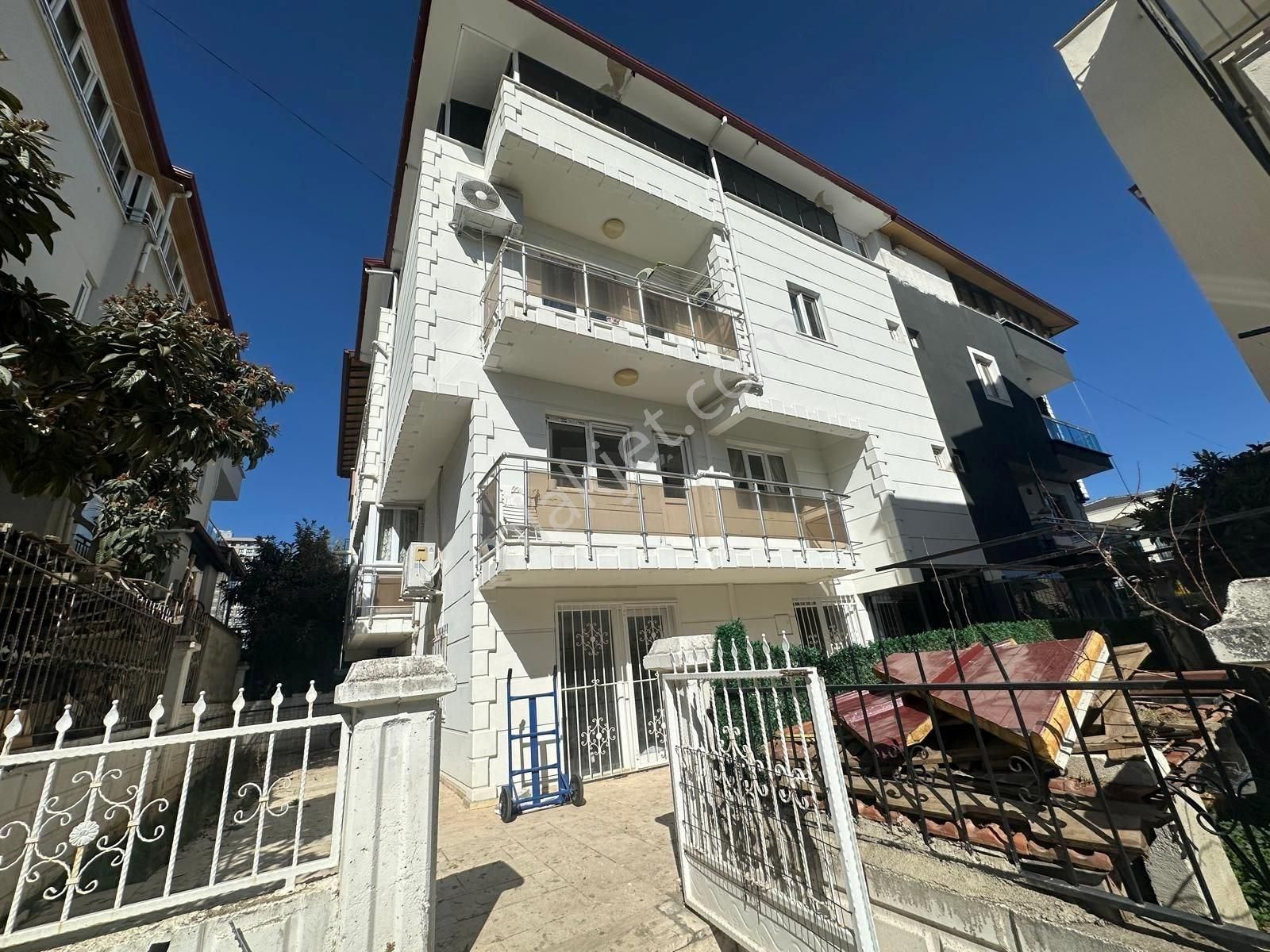 Merkezefendi Selçuk Bey Satılık Villa İnciryadan Selçukbey'de Daire Fiyatına Geniş Müstakil Forleks Ev