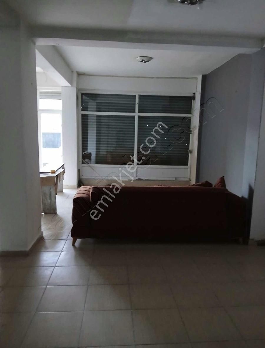Araz Gayrimenkul Gazi Mah.satılık Düz Giriş Dükkan - Görsel 3