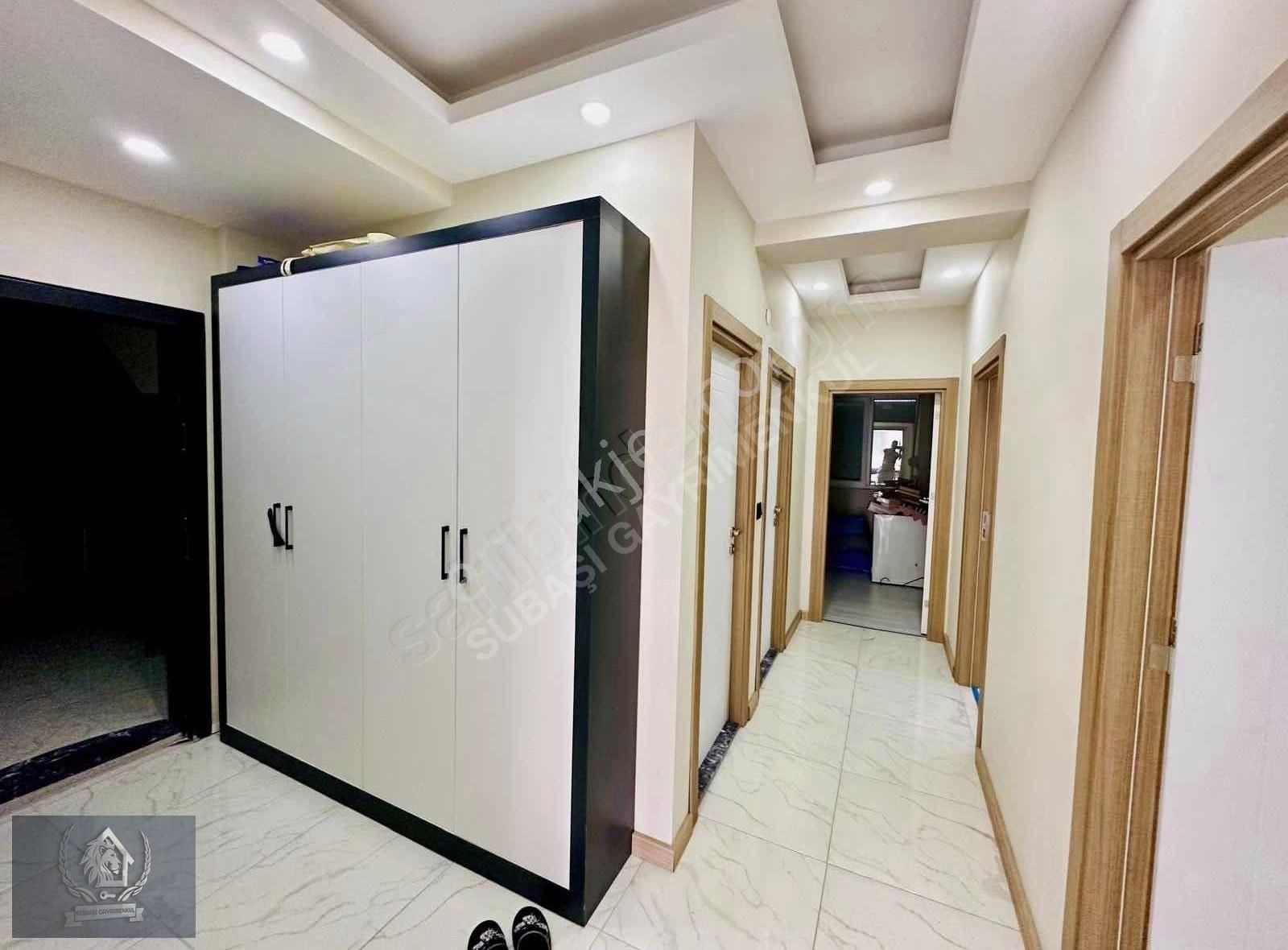 V.karşıyaka'da Ş.hastanesi Yakını E.banyolu Ara Kat 3+1 140m2 - Görsel 28