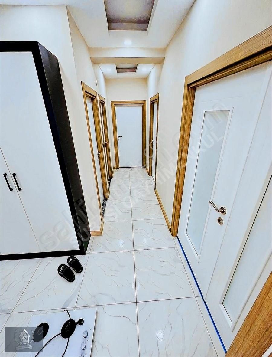 V.karşıyaka'da Ş.hastanesi Yakını E.banyolu Ara Kat 3+1 140m2 - Görsel 13