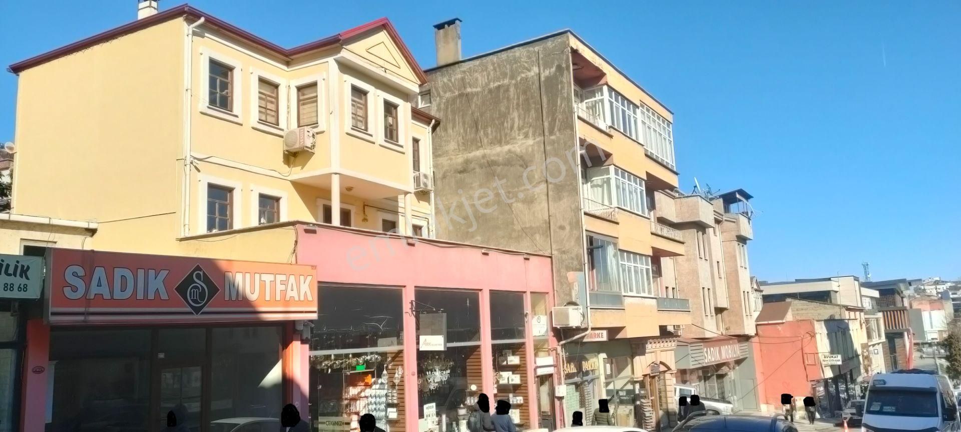 Maraş Caddesi Üzerinde Satılık İş Yeri Komple Bina.2013 De Yenilenmiştir - Görsel 25