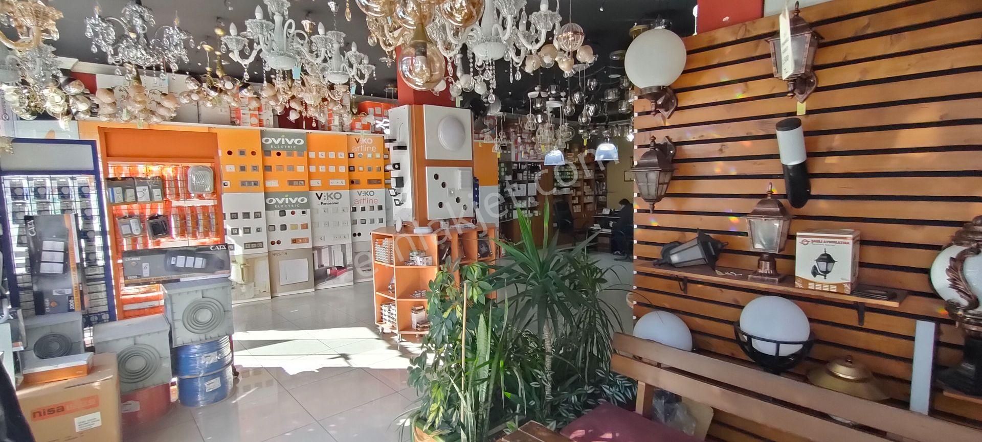 Maraş Caddesi Üzerinde Satılık İş Yeri Komple Bina.2013 De Yenilenmiştir - Görsel 5