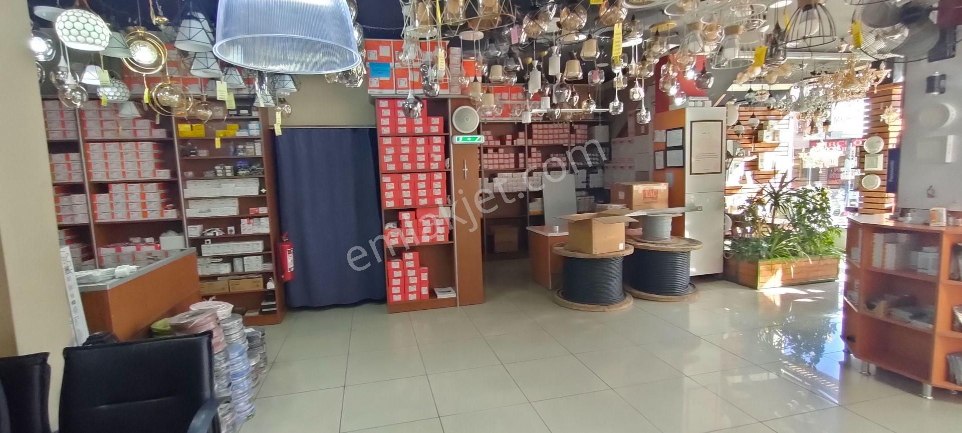 Maraş Caddesi Üzerinde Satılık İş Yeri Komple Bina.2013 De Yenilenmiştir - Görsel 4