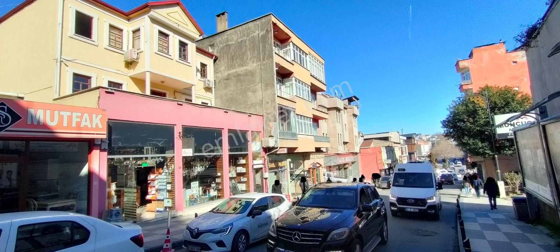 Maraş Caddesi Üzerinde Satılık İş Yeri Komple Bina.2013 De Yenilenmiştir - Görsel 20