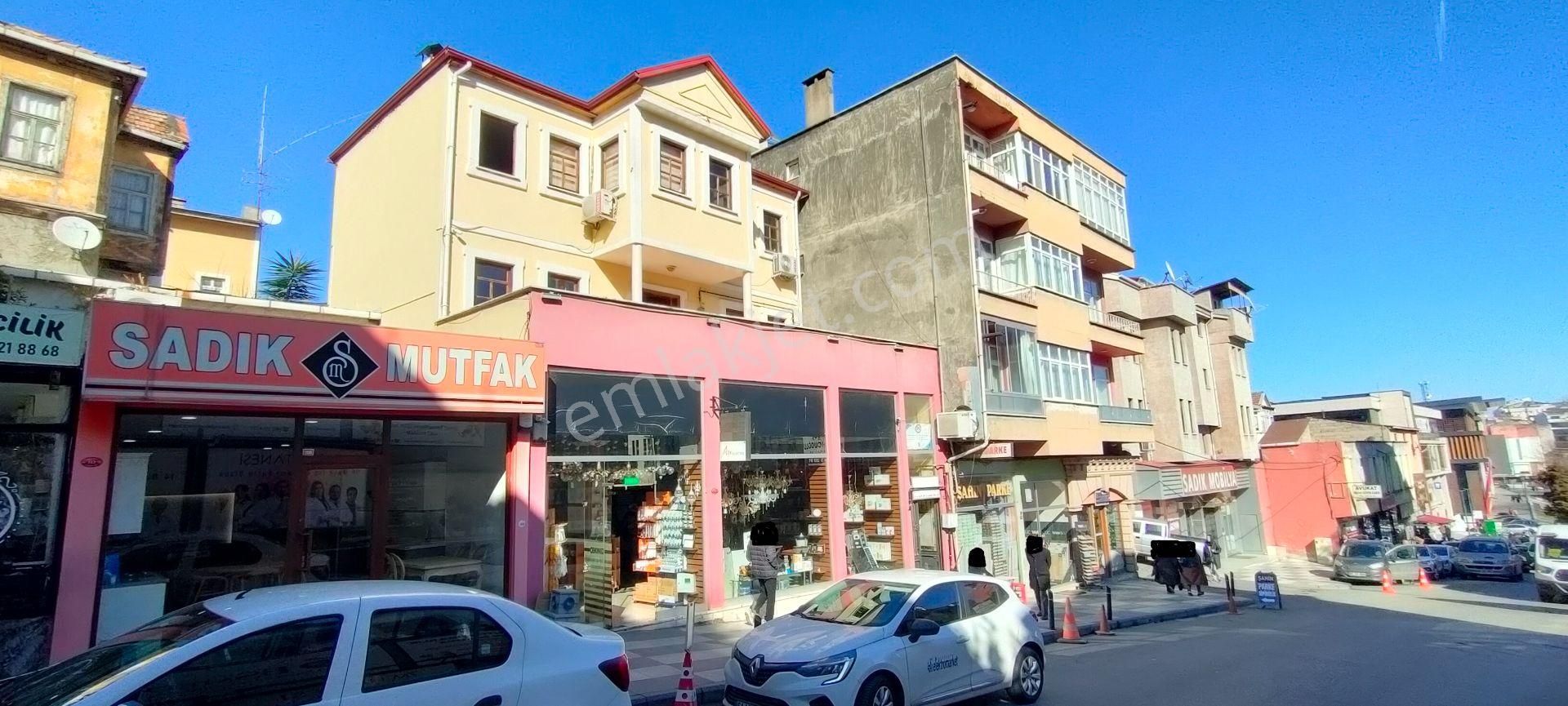 Maraş Caddesi Üzerinde Satılık İş Yeri Komple Bina.2013 De Yenilenmiştir - Görsel 17
