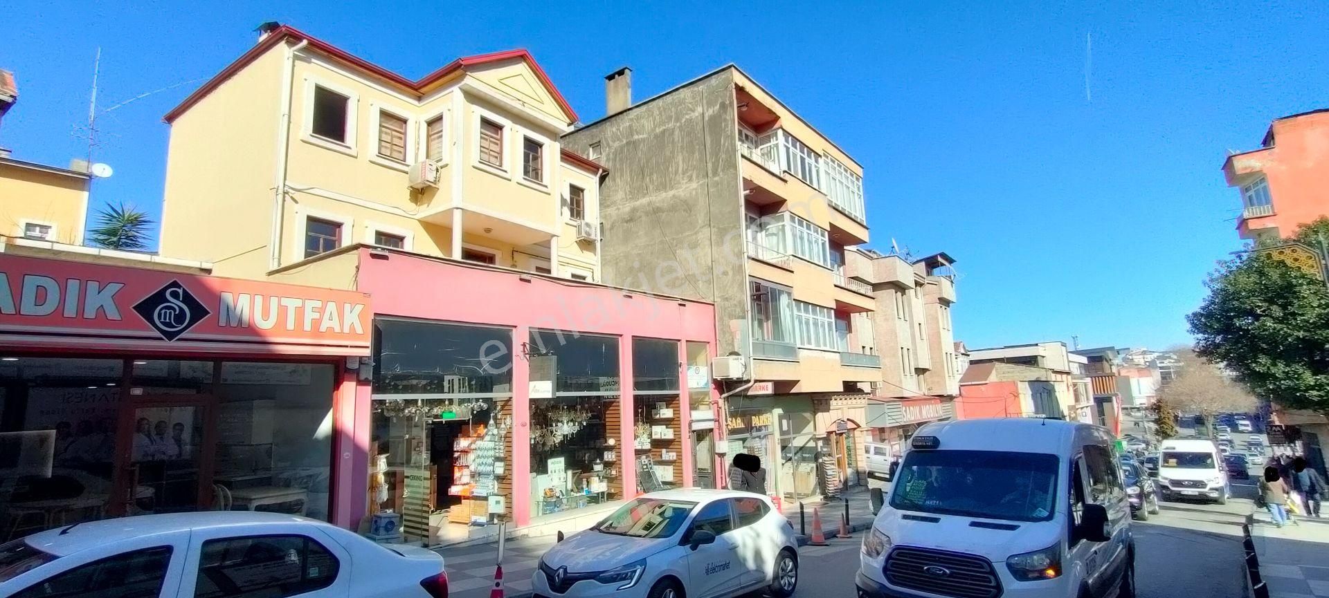 Maraş Caddesi Üzerinde Satılık İş Yeri Komple Bina.2013 De Yenilenmiştir - Görsel 19