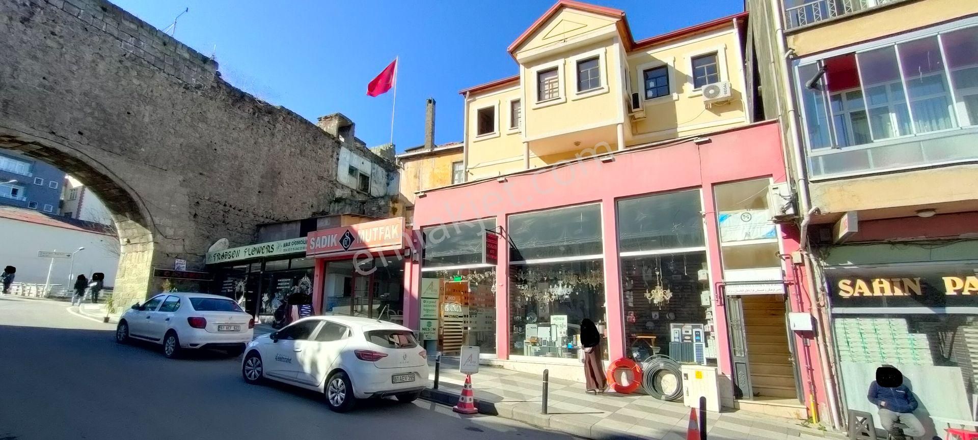 Maraş Caddesi Üzerinde Satılık İş Yeri Komple Bina.2013 De Yenilenmiştir - Görsel 14