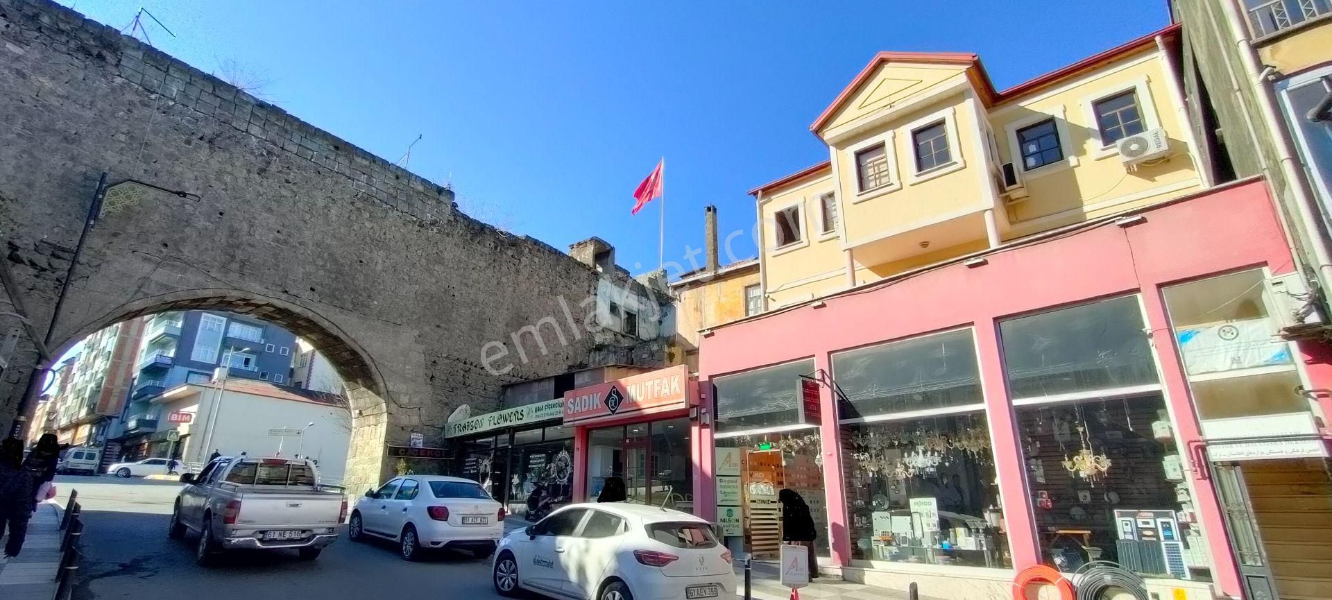 Maraş Caddesi Üzerinde Satılık İş Yeri Komple Bina.2013 De Yenilenmiştir - Görsel 16