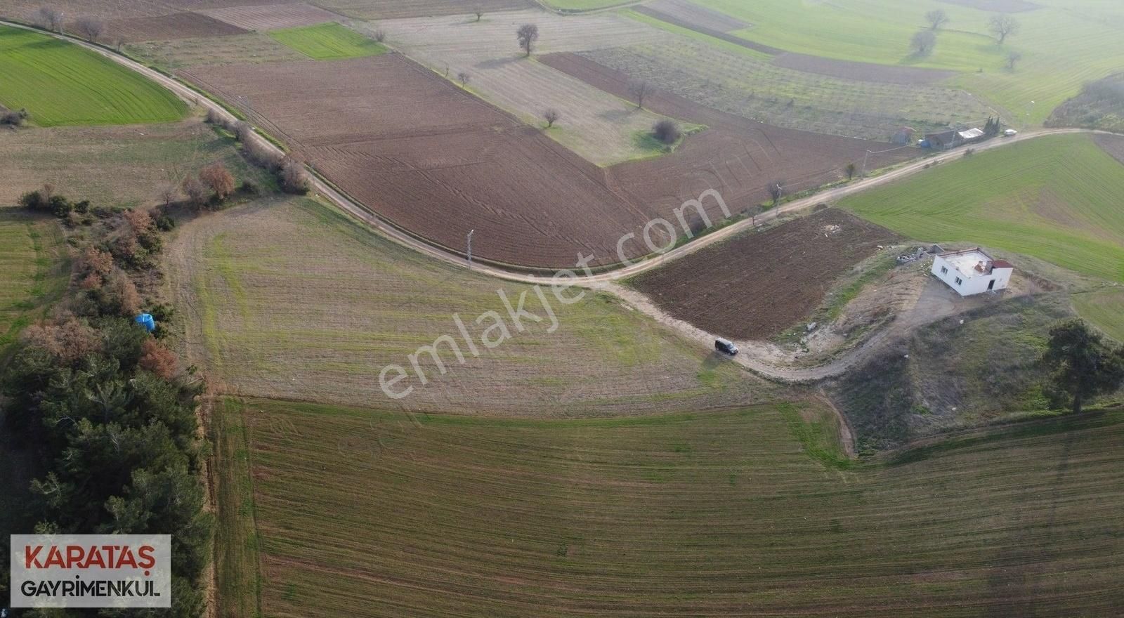 Karataş'tan 8125 M2 Elektriği Yolu Suyu 75m2 1+1 Evi Olan Arazi - Görsel 7