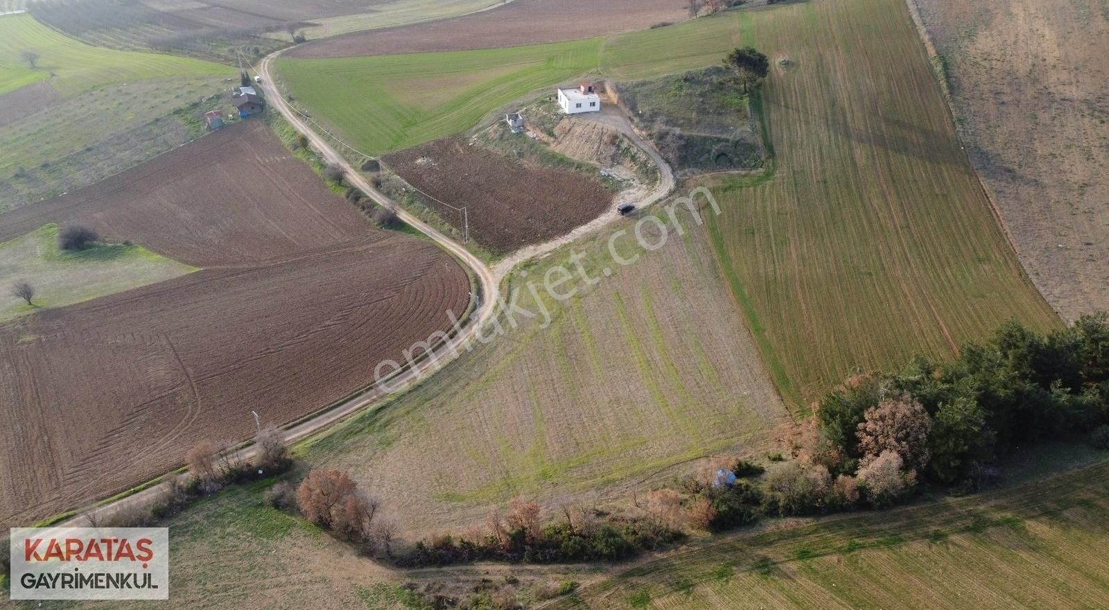 Karataş'tan 8125 M2 Elektriği Yolu Suyu 75m2 1+1 Evi Olan Arazi - Görsel 16