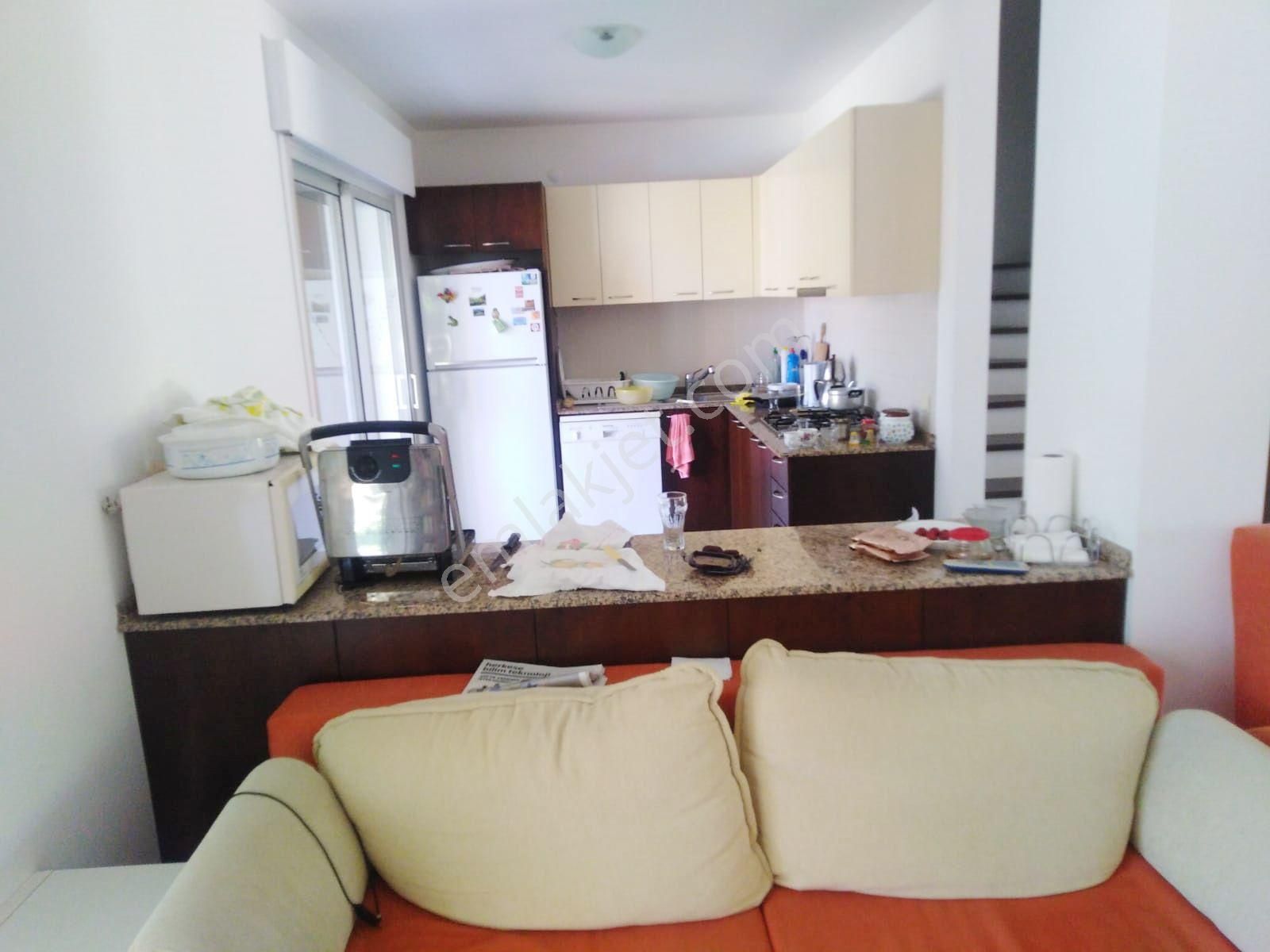 Boyalık Haziran Sonuna Dek Kiralık Denize 400m Havuzlu Site 3+1 - Görsel 23