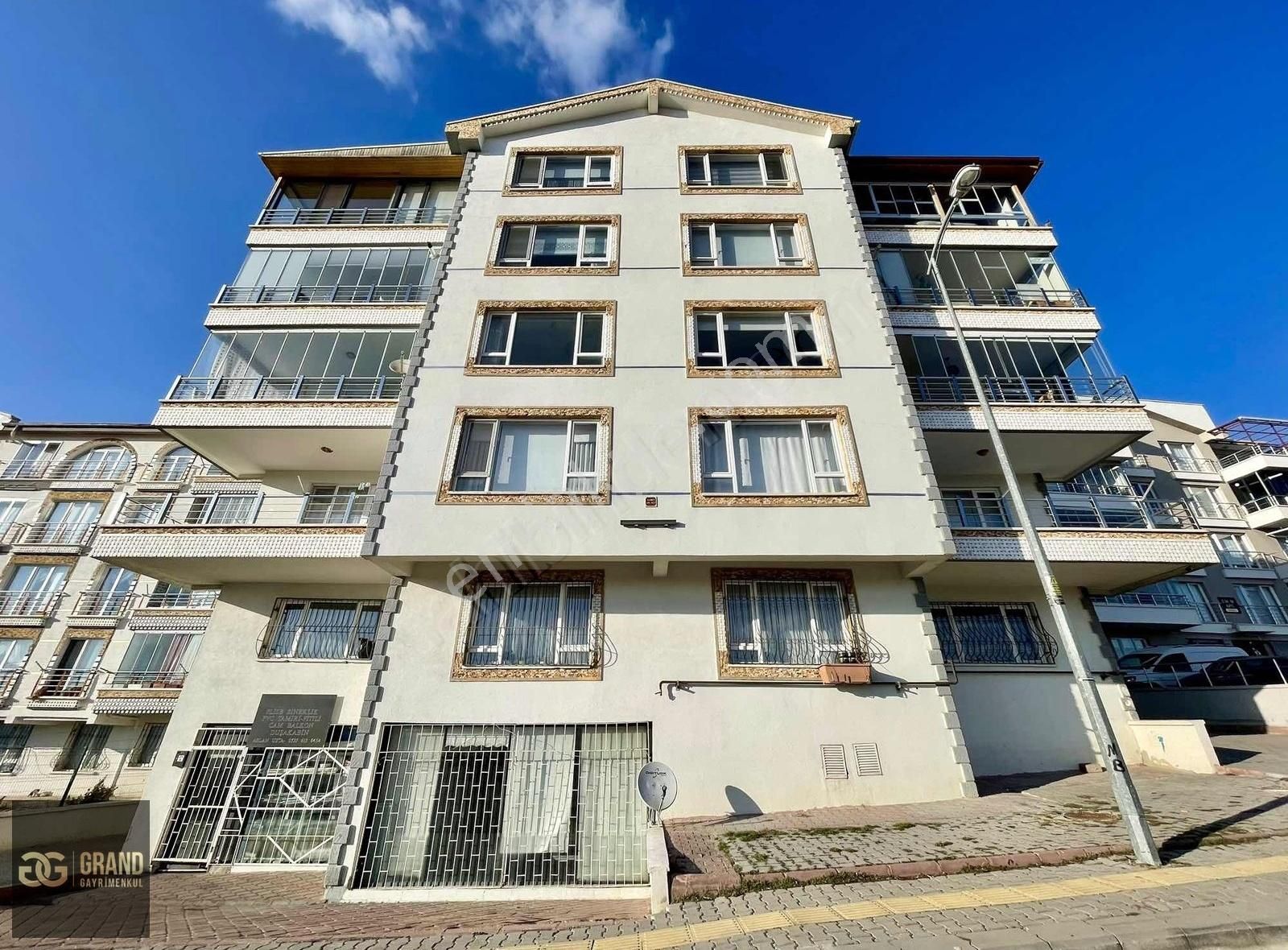 Mamak Mutlu Satılık Daire Teras Manzaralı-iskanlı 182m² Full Yapılı Ultra Lüx Dublex Daire