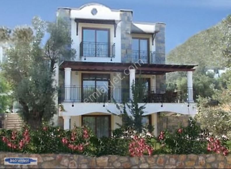 Bodrum Torba Satılık Müstakil Ev Bodrum Torba Ful Eşyalı Bahçeli Deniz Manzaralı 4+1 Müstakil Ev