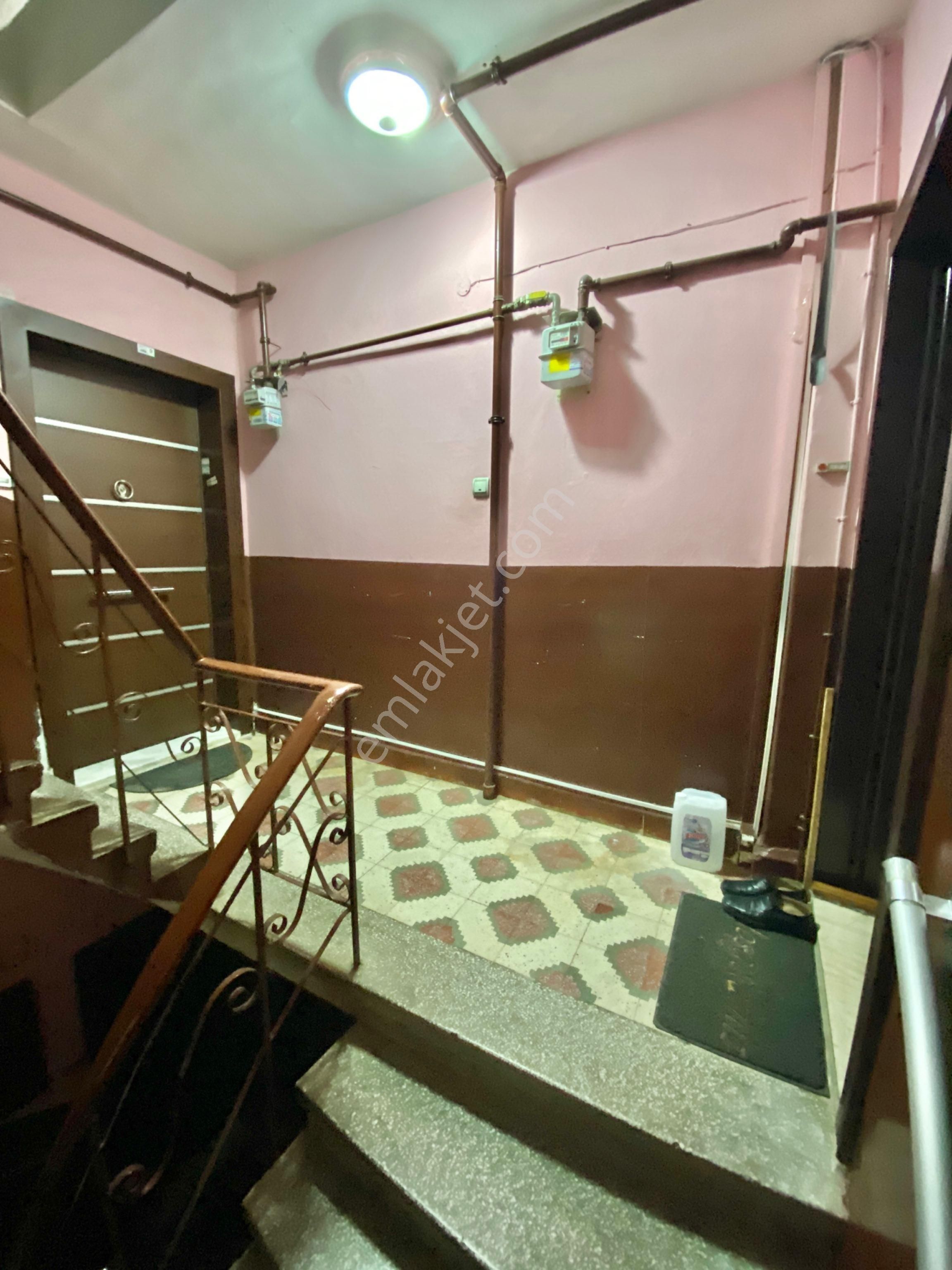 Acil Boş Satılık Daire Seyyid Ömer 90 M2 2+1 3. Ara Kat Açıklamayı Oku - Görsel 16