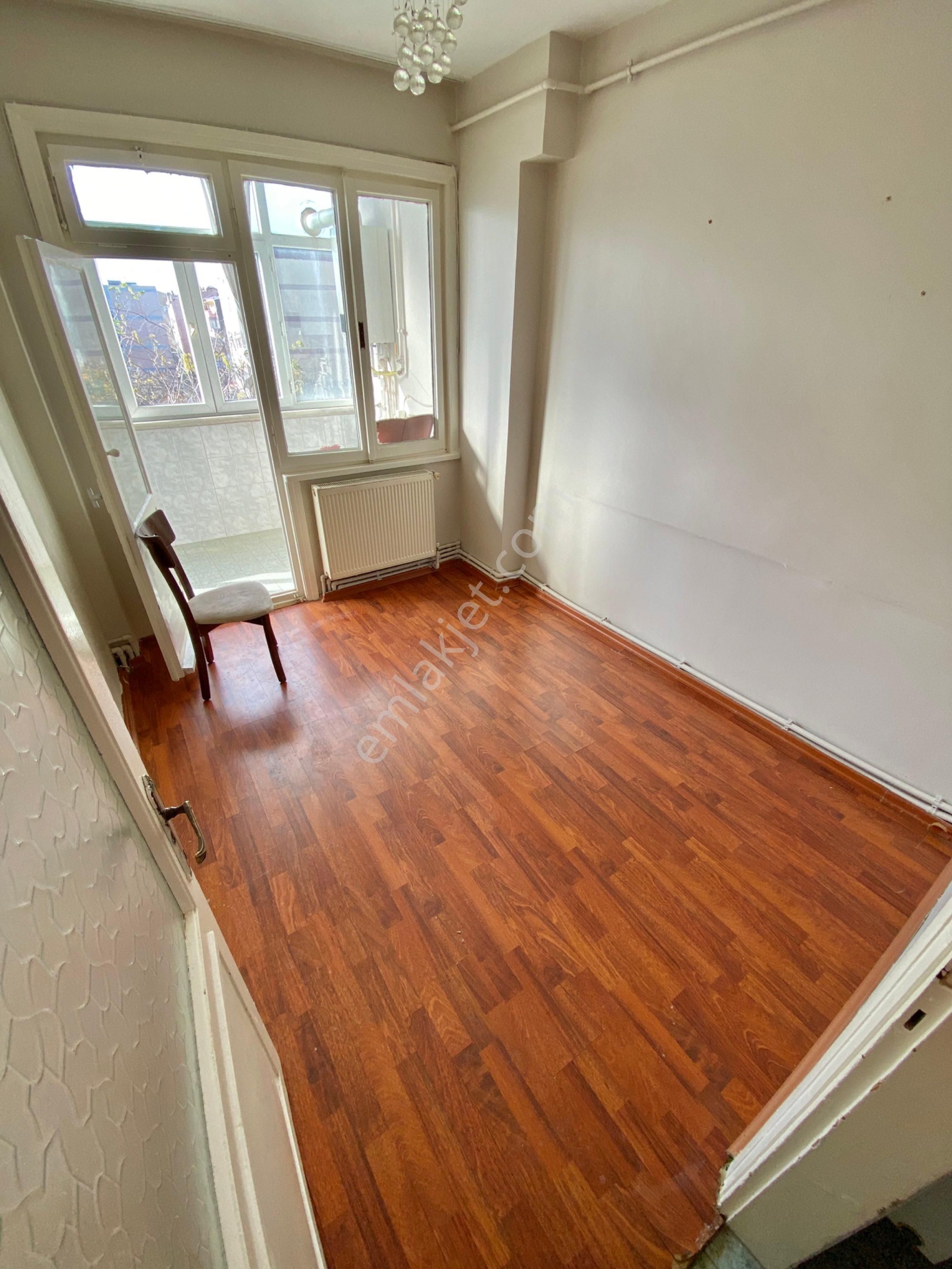 Acil Boş Satılık Daire Seyyid Ömer 90 M2 2+1 3. Ara Kat Açıklamayı Oku - Görsel 9