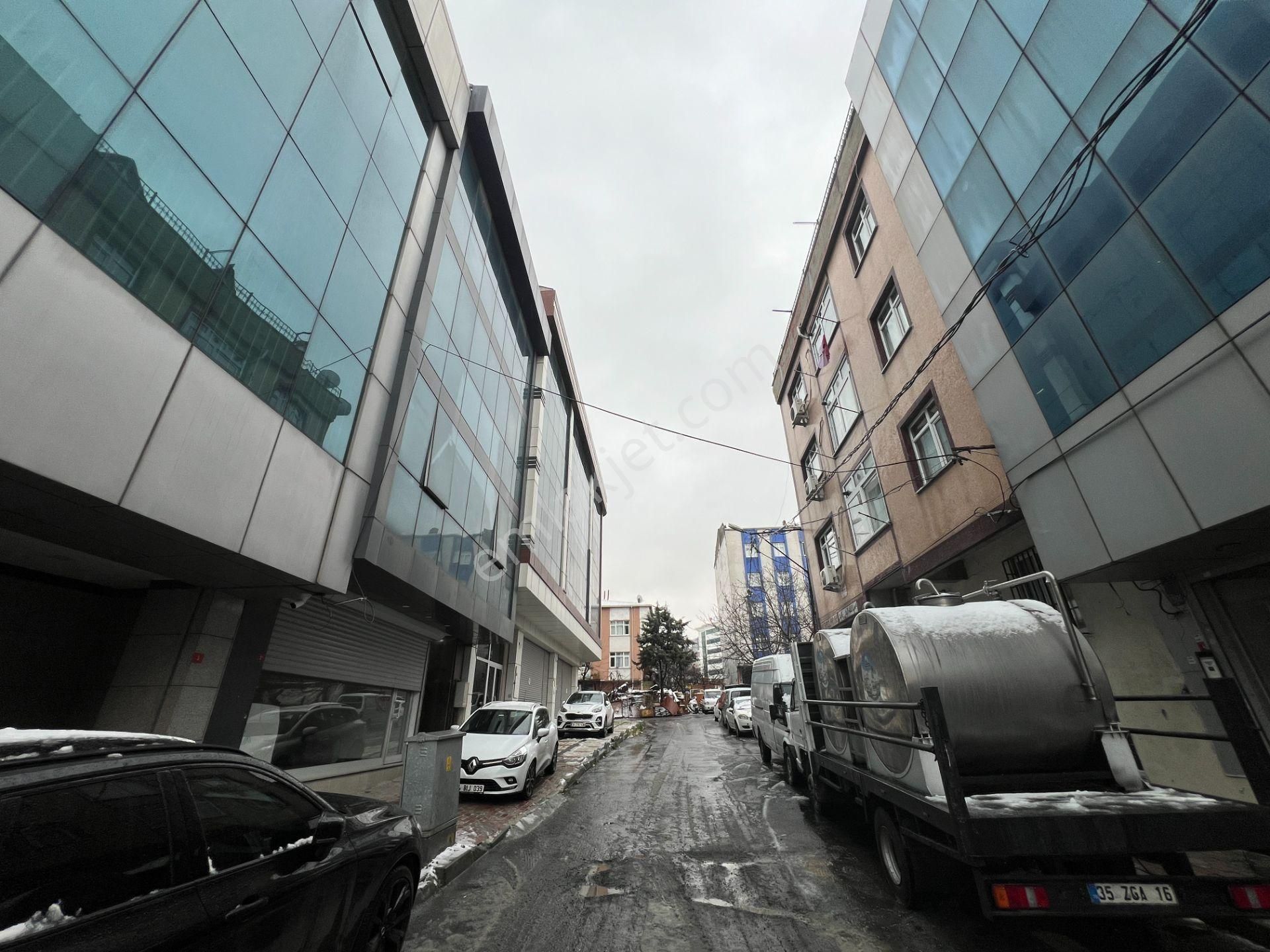 Mahmutbey'de 498 M² Komple Kiralık Bina İş Merkezi - Görsel 3