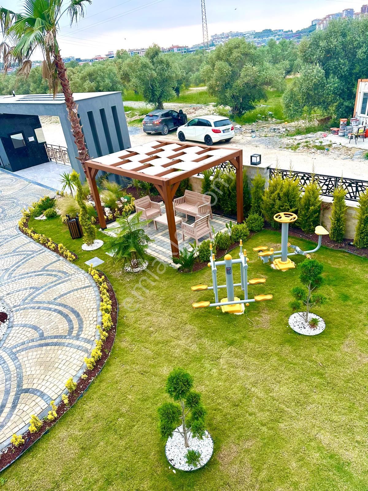 Kuşadası’nda Özel Havuzlu, Kapalı Otoparklı Sitede 3+1 Daire… - Görsel 27