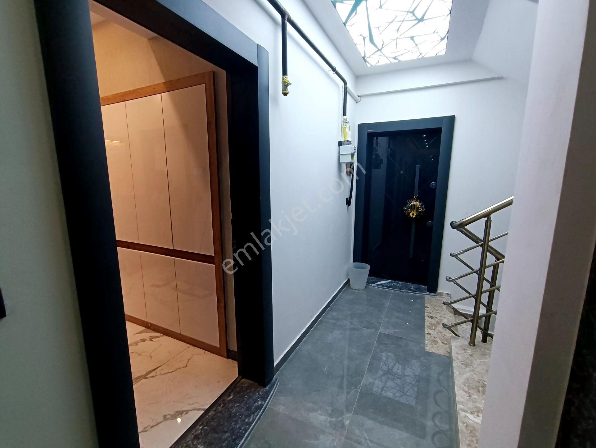 Kuşadası’nda Özel Havuzlu, Kapalı Otoparklı Sitede 3+1 Daire… - Görsel 17