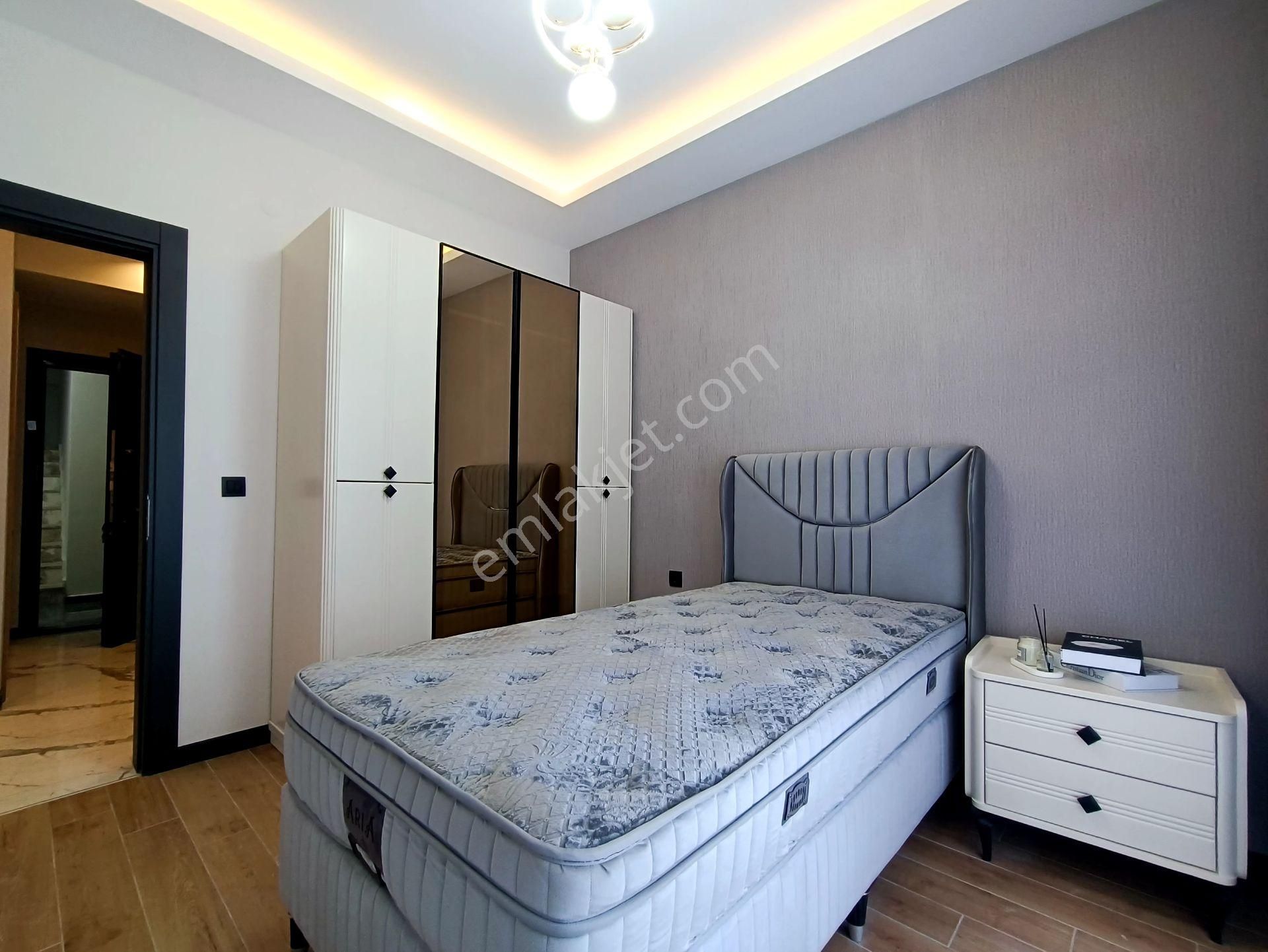 Kuşadası’nda Özel Havuzlu, Kapalı Otoparklı Sitede 3+1 Daire… - Görsel 12