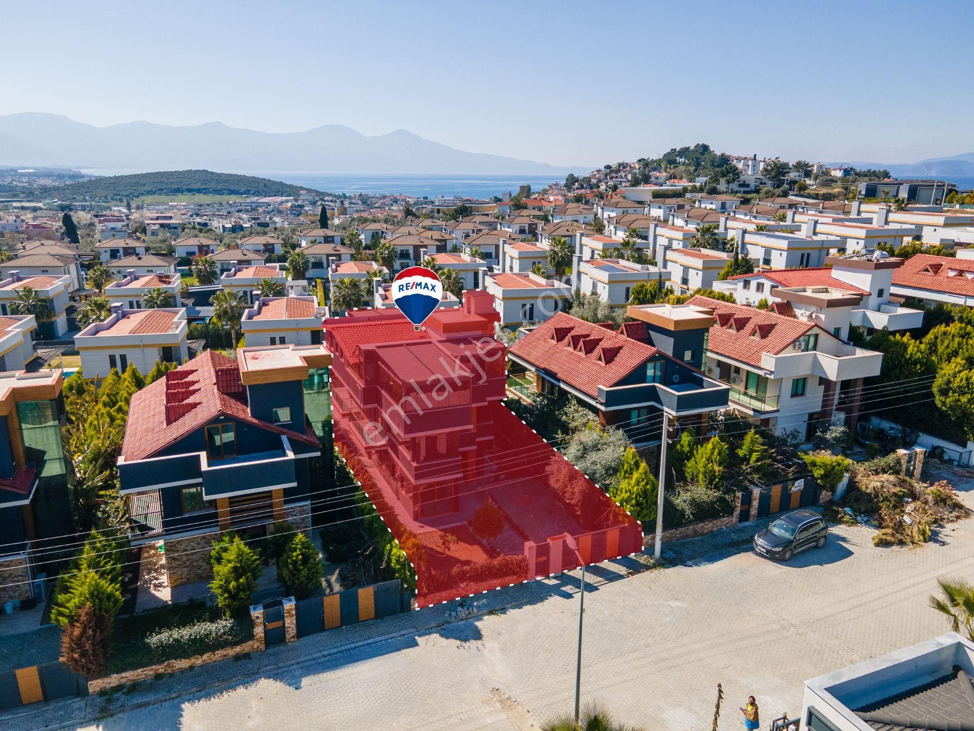 Kuşadası Değirmendere Satılık Villa Kuşadası Değirmendere'de Satılık 5+2 Asansörlü Villa