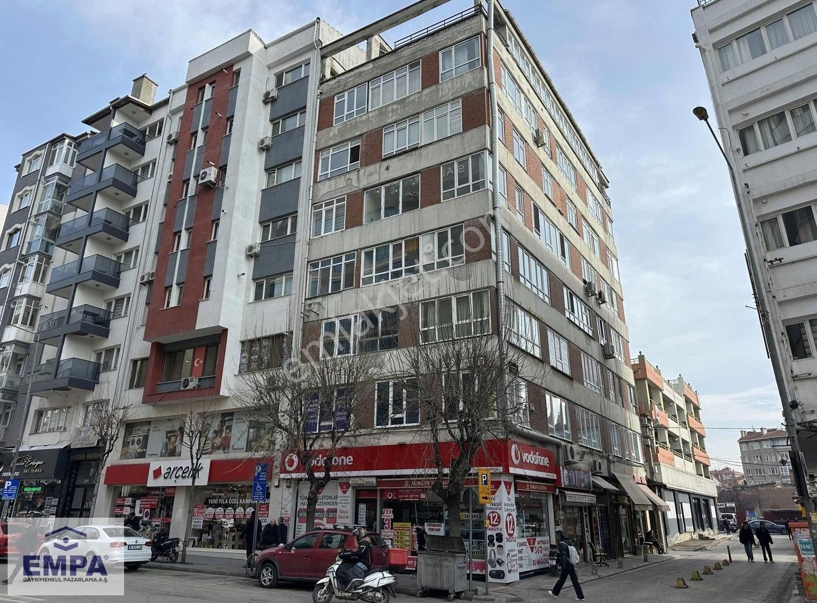 Tepebaşı Hacı Ali Bey Kiralık Ofis Empa'dan Hacıalibey Mahallesi Sakarya İşhanı Kiralık 15m² Ofis