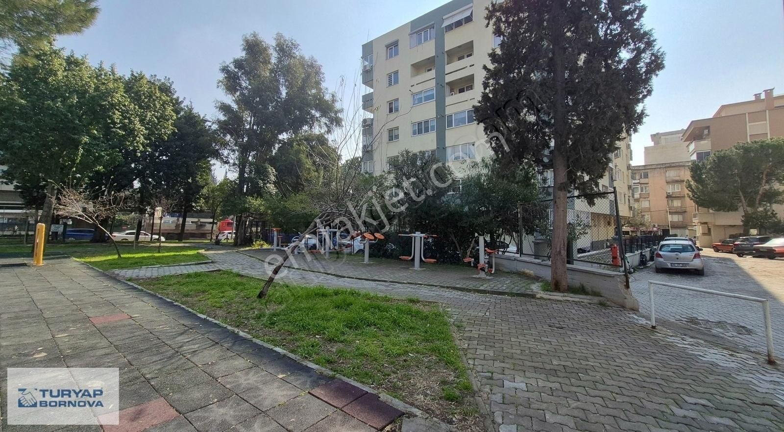 Bornova Erzene Satılık Daire Bornova Evka3 Metro Karşısı Doğalgaz Kombili Masrafsız 3+1