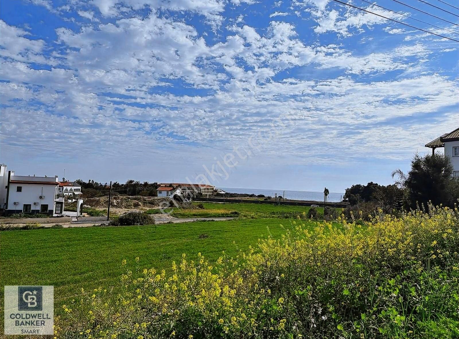 İskele Boğaz Satılık Konut İmarlı İskele Boğaz'da 560 M2 Arsa