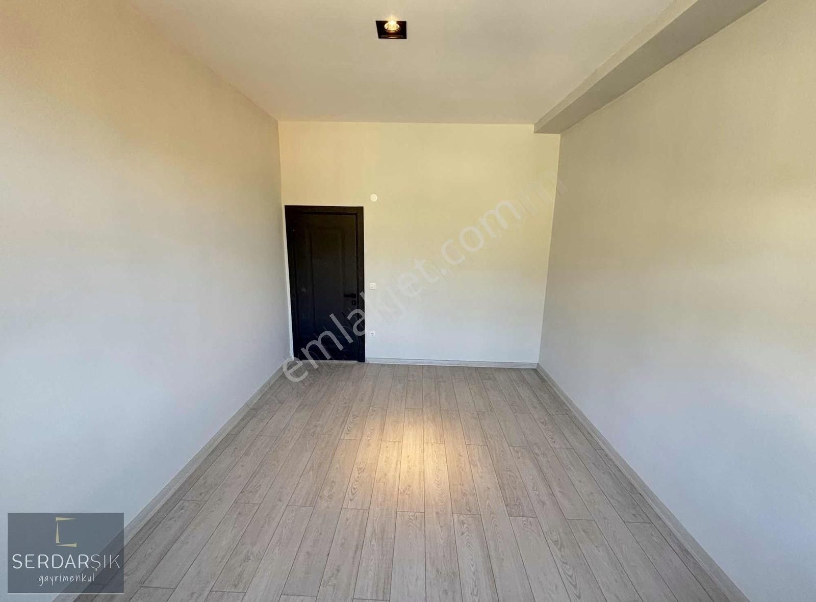 Darıca Fevzi Çakmak Satılık Daire 3+1 K.otoparklı-asansörlü !!225 M2 Net Emsalsiz Daire