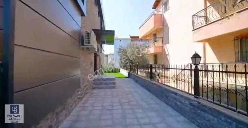 Aliağa Yenişakran Satılık Villa Aliağa Yenişakran'da Satılık Lüks 4+1 Villa