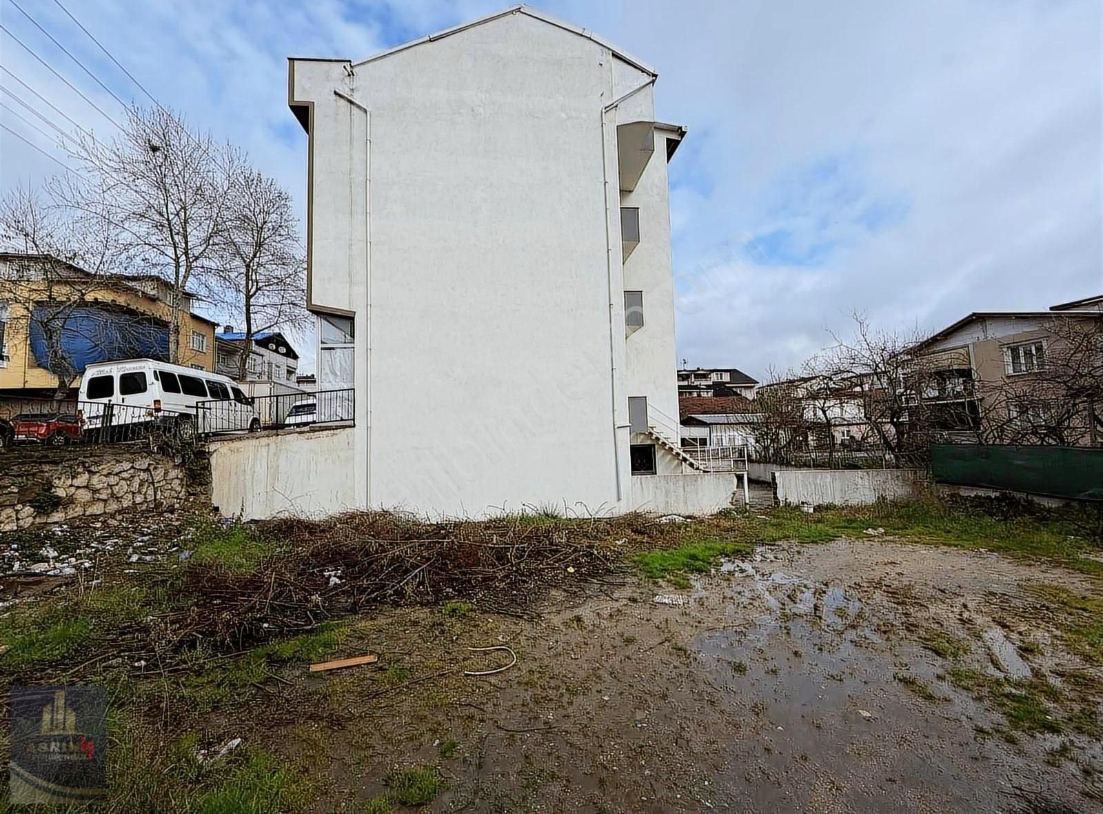 İzmit Yenişehir Mah 265 M2 Resmi Yollu Ticari Arsa - Görsel 3