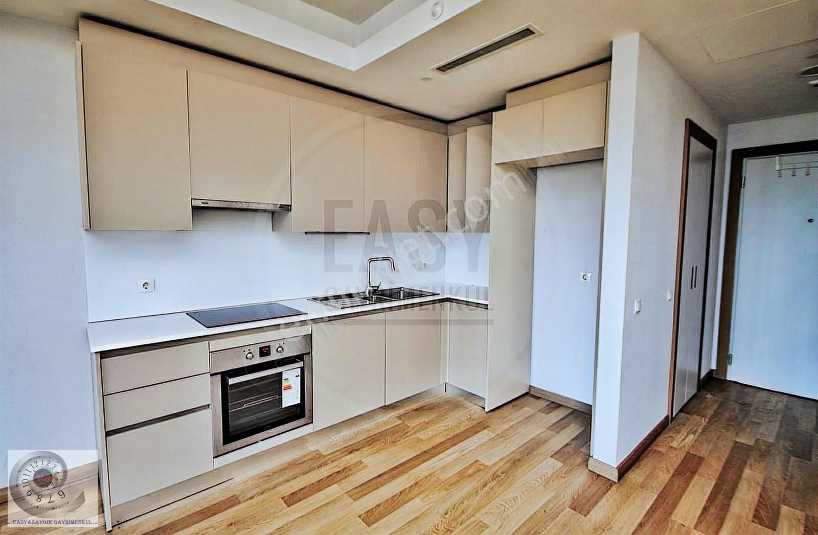 Sarıyer Maslak Satılık Residence Maslak 1453 Resıdence 1+0 Satılık Daire Boş Yüksek Kat