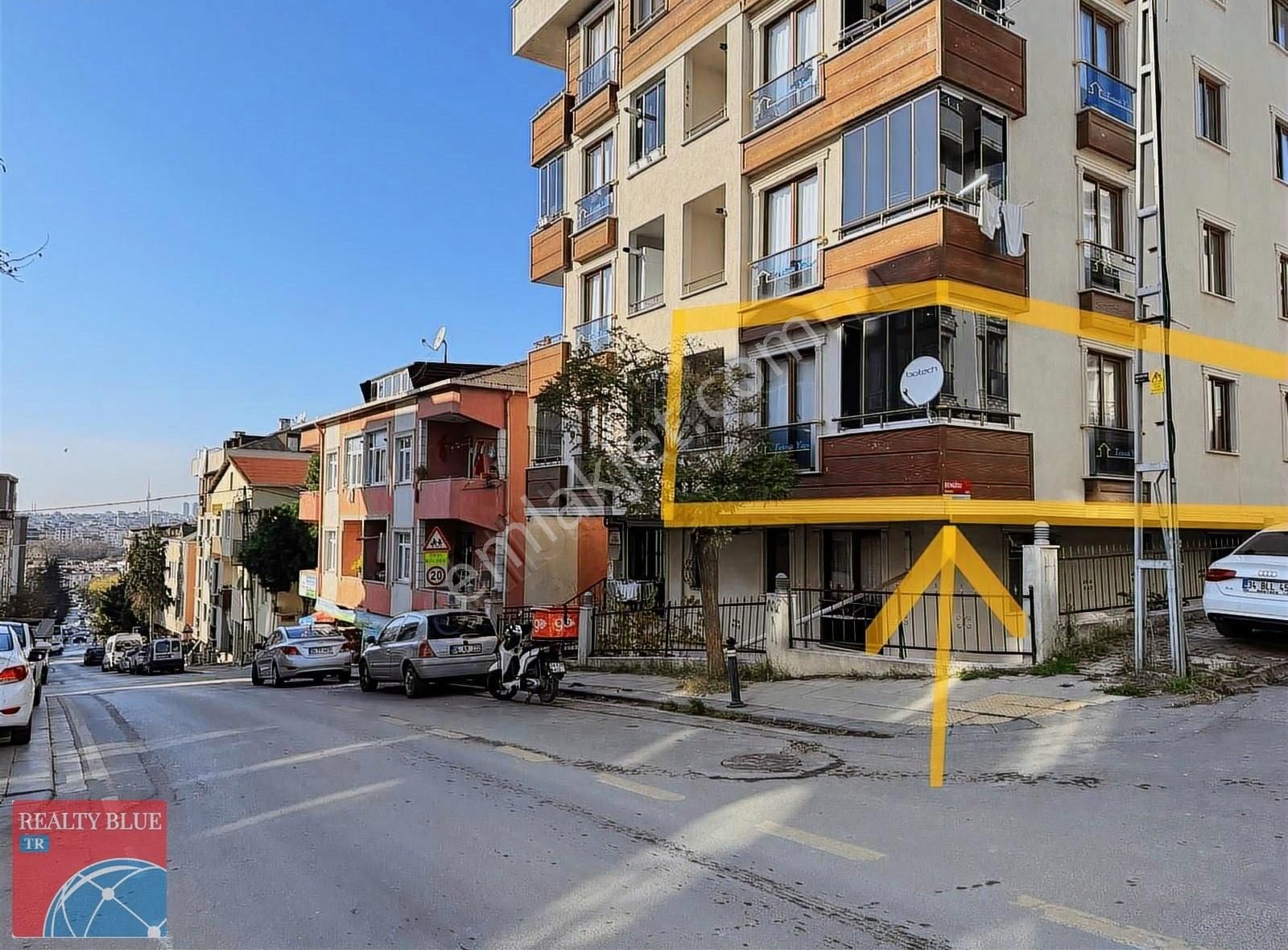 Çekmeköy Mimar Sinan Satılık Daire Çekmeköy Mimar Sinan'da Cadde Üstü Arakat Balknlu 2+1 Köşe Daire