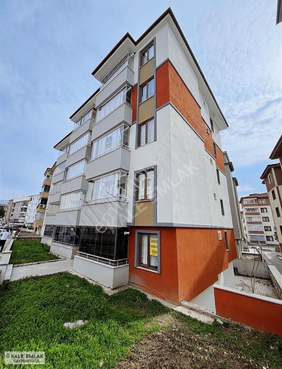 Amasya Merkez Şeyhcui Kiralık Daire Kale Emlak'tan Şeyhcui Mh Eşyalı Kiralık 1+1 Daire