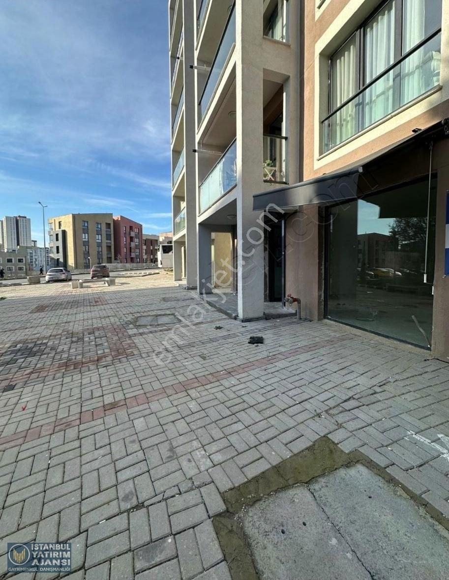 Başakşehir Kayabaşı Satılık Dükkan & Mağaza Kayaşehir-25.bölgede Cadde Üstü Kullanışlı 75m2 Satılık Dükkan