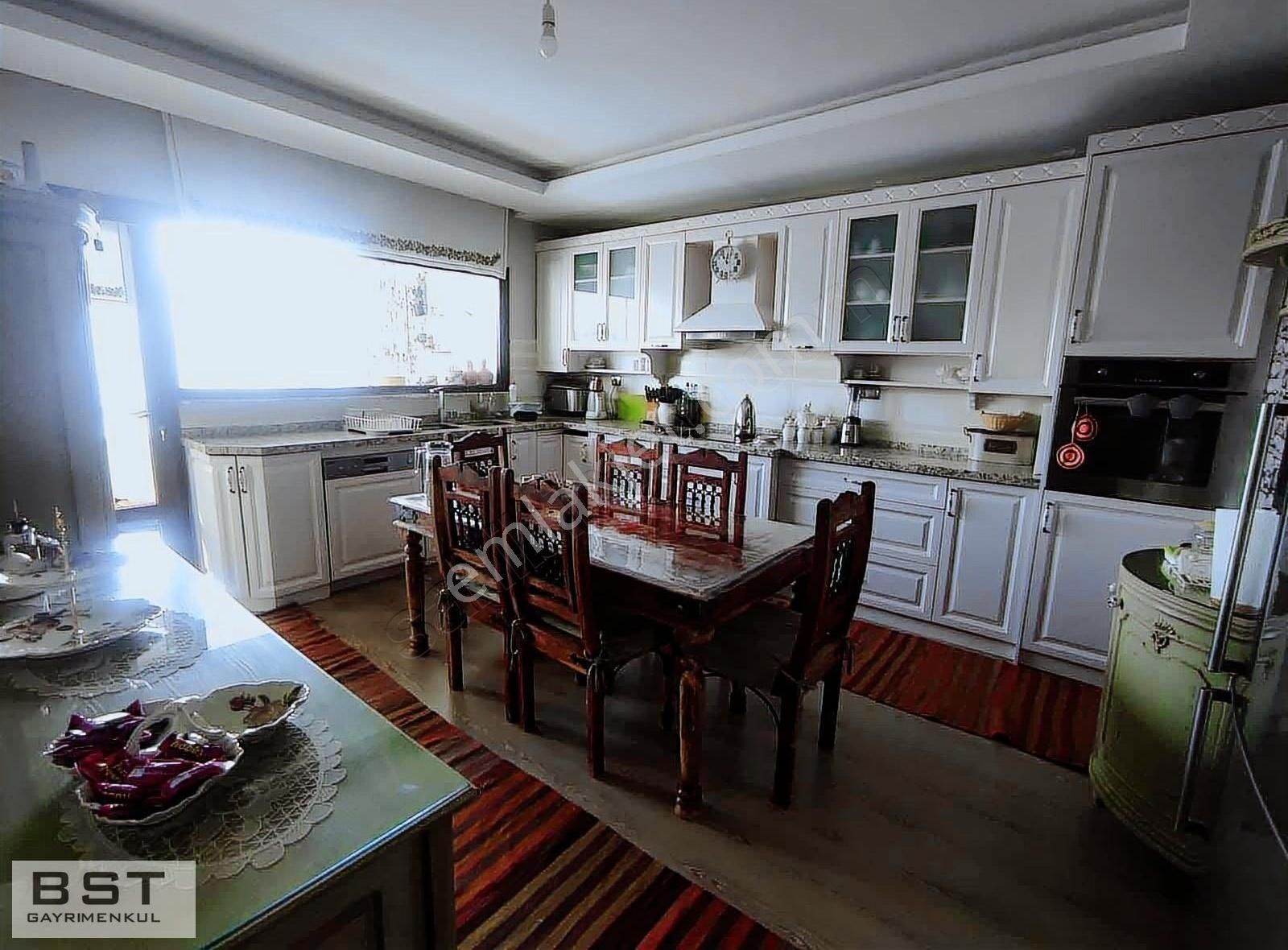 Selçuklu Yazır Satılık Daire Yazır Mh İkonia Konutlarında 4+1 190 M2 Net Satılık Daire