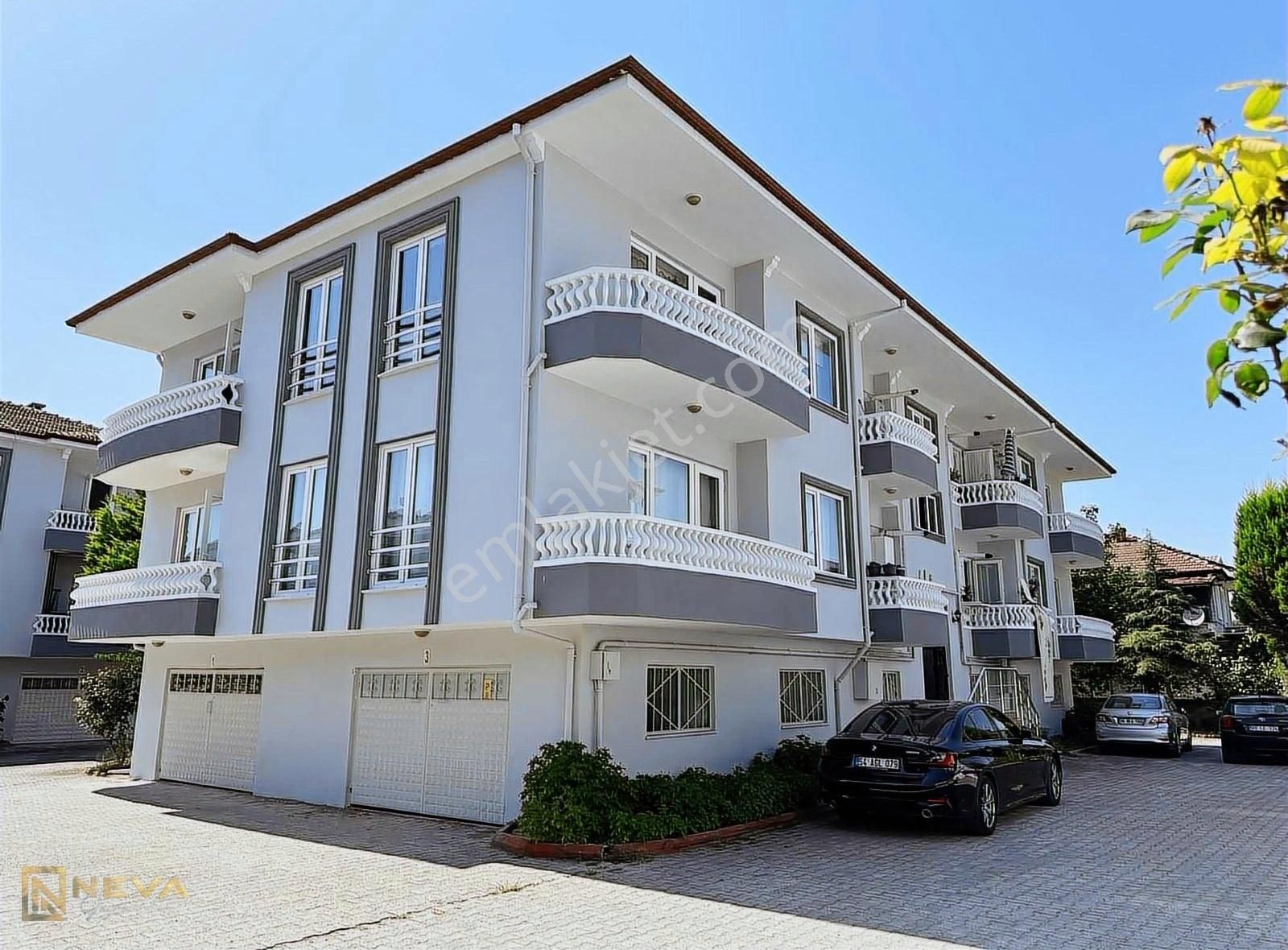 Serdivan Arabacıalanı Satılık Daire Serdivan Arabacıalanı Mah. Satılık 4+1 185 M2 Çatı Dubleks