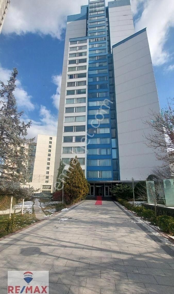 Çankaya İşçi Blokları Kiralık Residence Kiralık İster Ofis İster Konut Akman Plaza 1+1 Ara Kat Ön Cephe