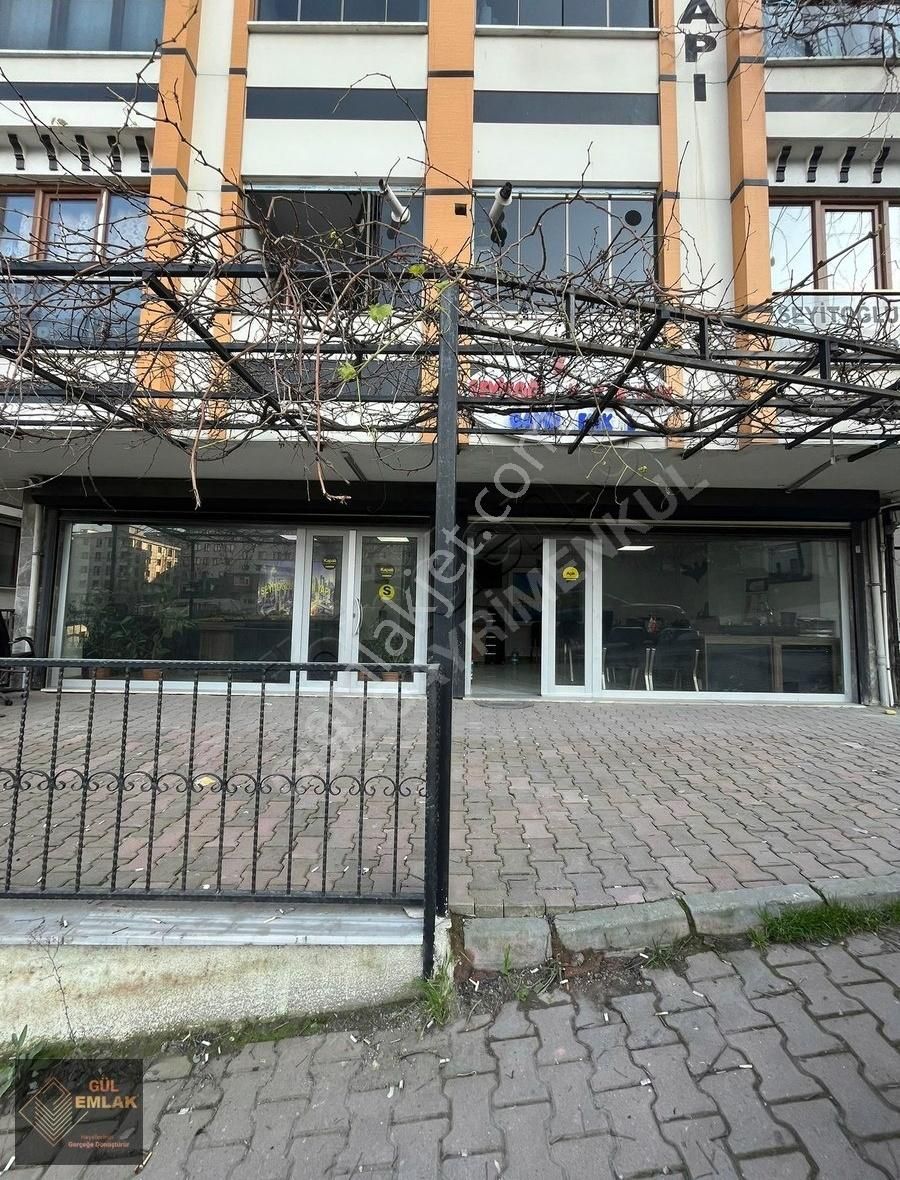 Esenyurt Mehmet Akif Ersoy Kiralık Dükkan & Mağaza Metrobüse Yürüme Mesafesinde Bahçe Kullanımlı 60m2 Kiralık Ofis