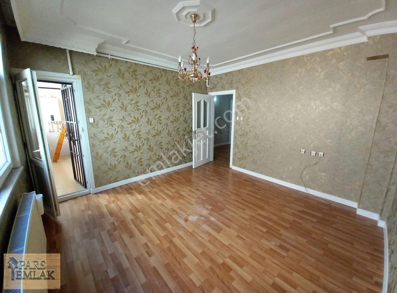 Bayrampaşa Yıldırım Kiralık Daire Yıldırım Mah.de Temiz Masrafsız 2+1 Kiralık Daire ( 80 M2 )