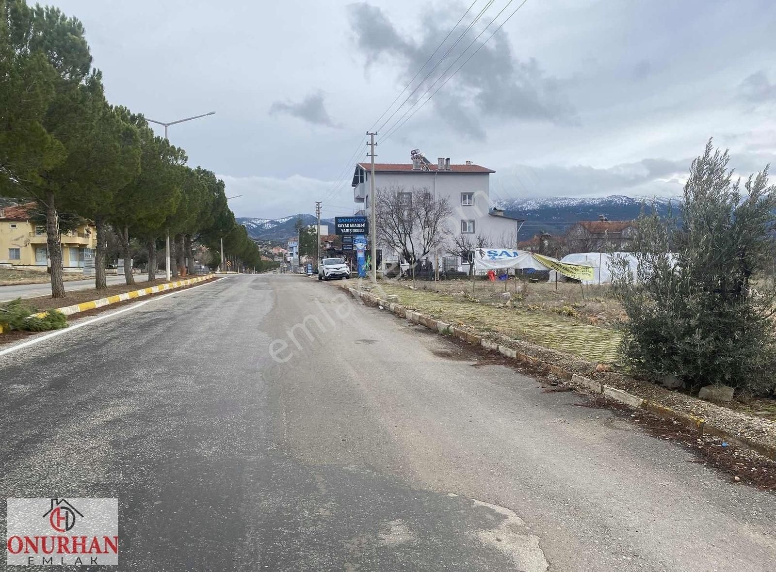 Tavas Nikfer Satılık Ticari İmarlı Nikfer Girişi Sağda Ana Yol Üstü Ticari+konut 4 Kat İmarlı