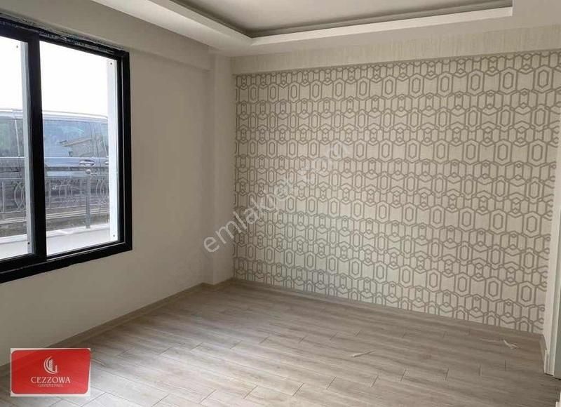 Azor Sarmaşık Villa Tiribles Üçkatlı Satık Villa 5+2 Havuzlu - Görsel 33