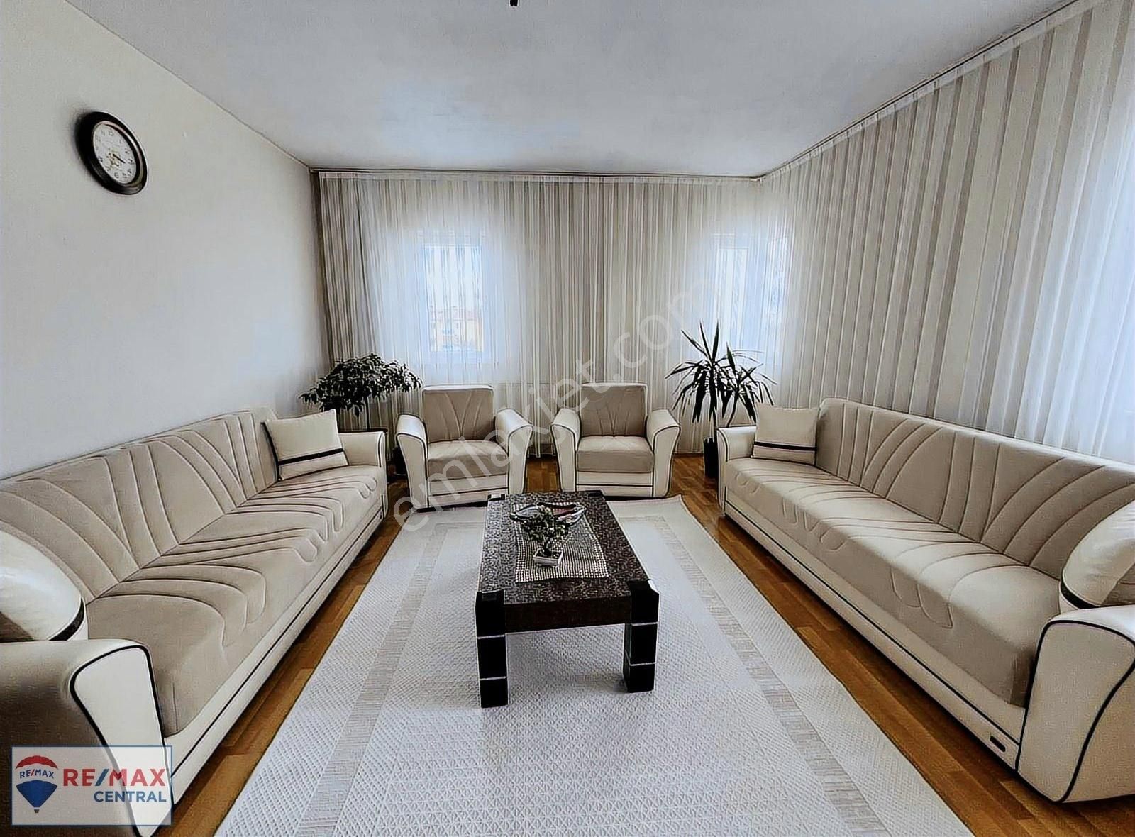 Ulaş Esentepe Satılık Daire Remax Centralden Ulaşta Satılık 3+1